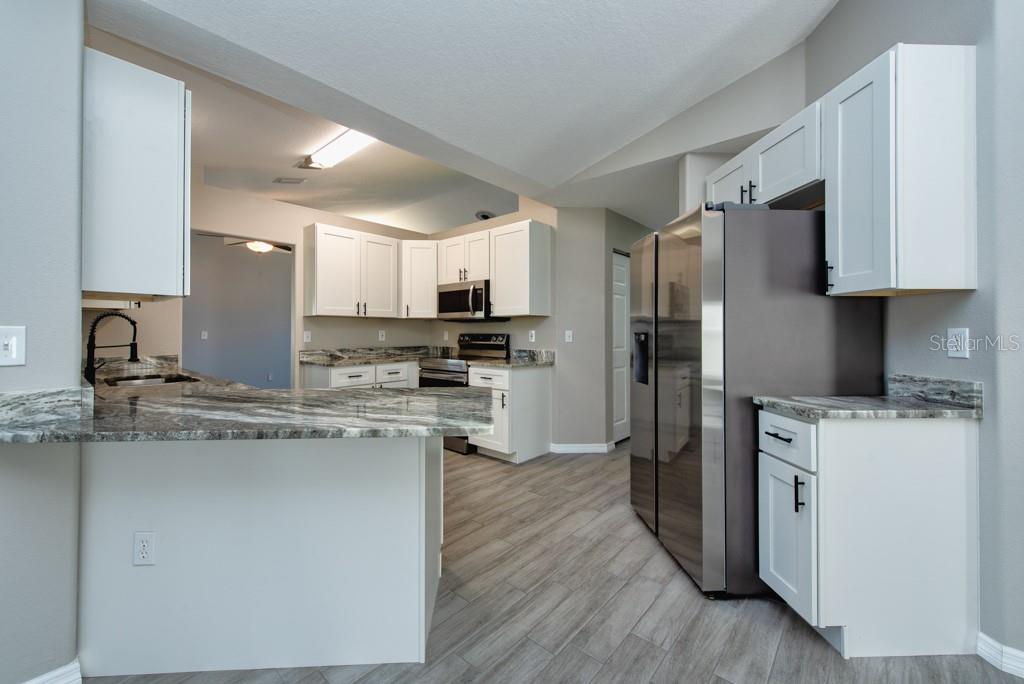 3118 34TH AVENUE DR E, BRADENTON, FL, 34208