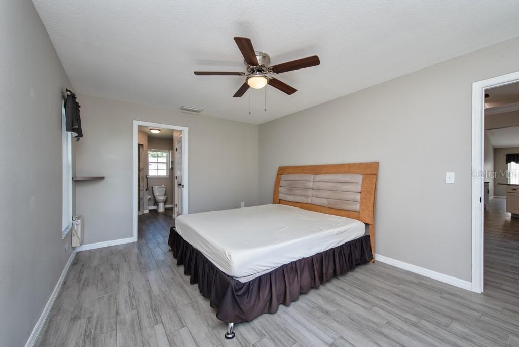 3118 34TH AVENUE DR E, BRADENTON, FL, 34208