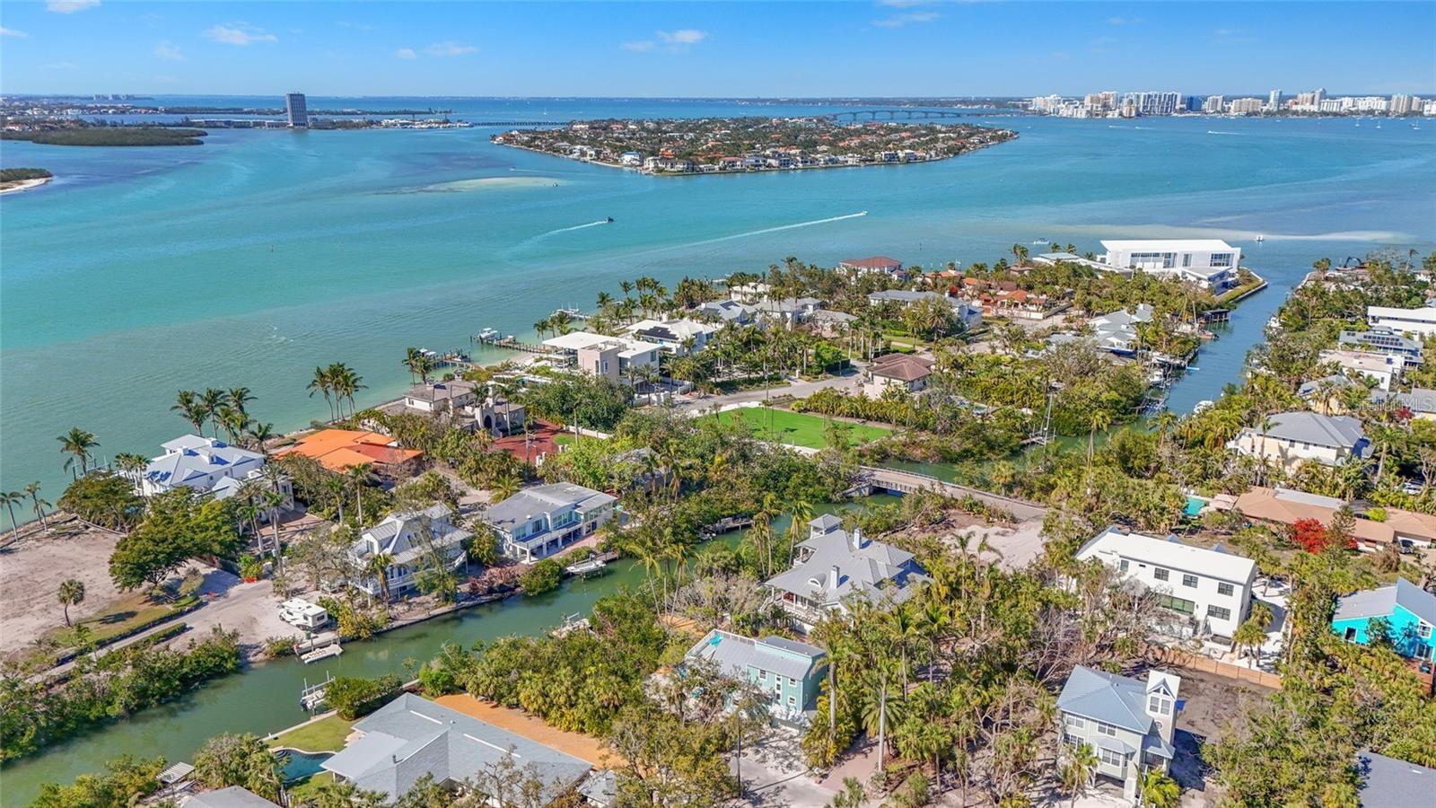 111 FAUBEL ST, SARASOTA, FL, 34242