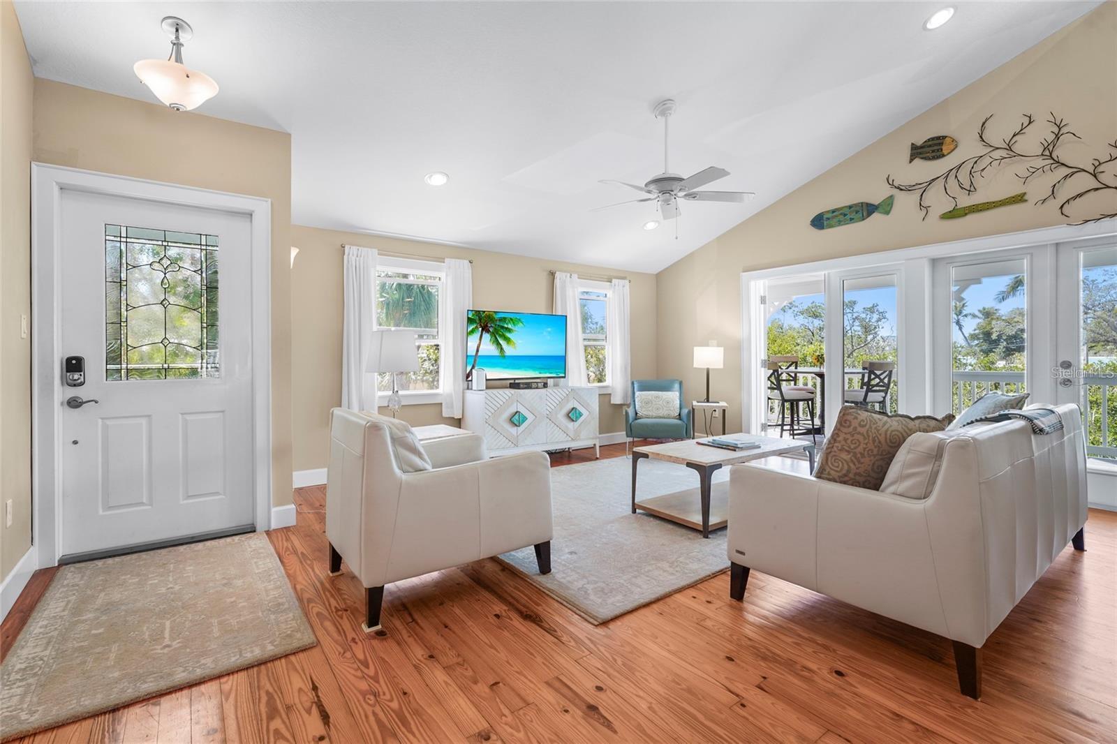 111 FAUBEL ST, SARASOTA, FL, 34242