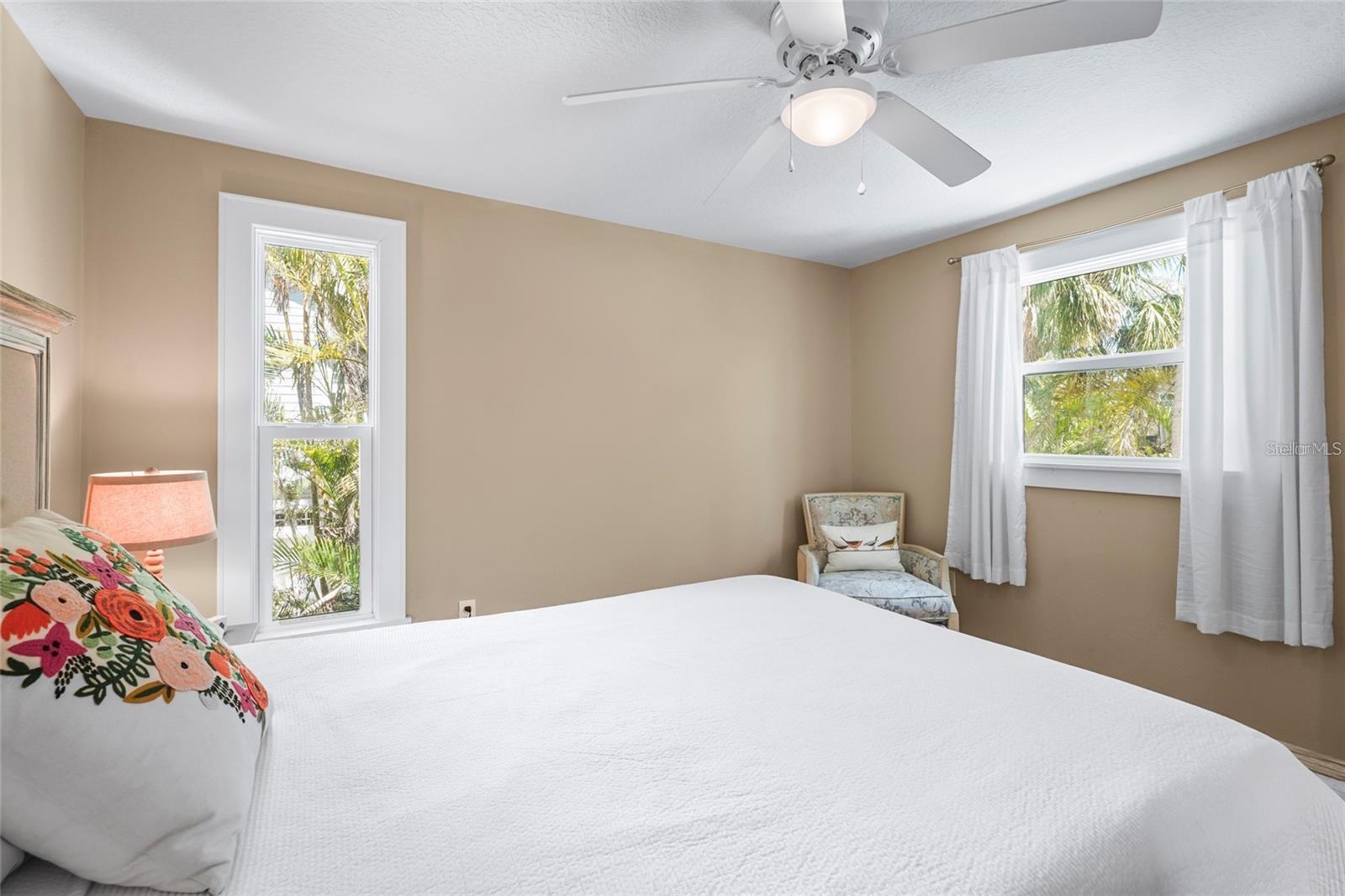 111 FAUBEL ST, SARASOTA, FL, 34242