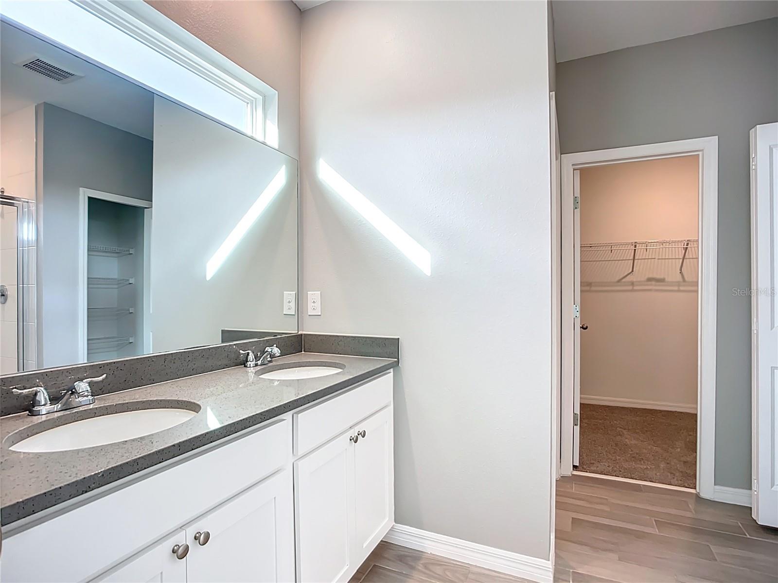 11829 CLARE HILL AVE, RIVERVIEW, FL, 33579