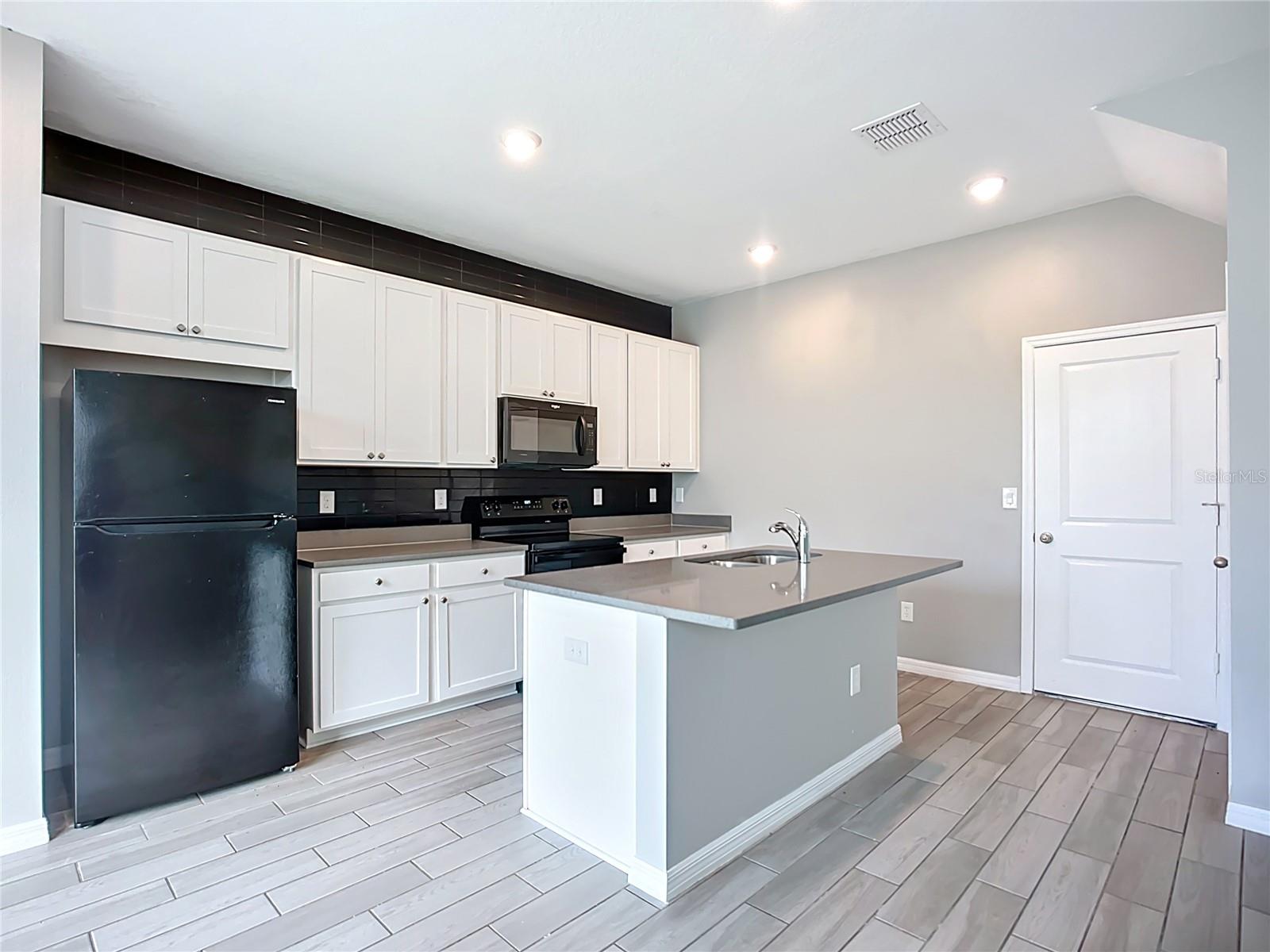 11829 CLARE HILL AVE, RIVERVIEW, FL, 33579