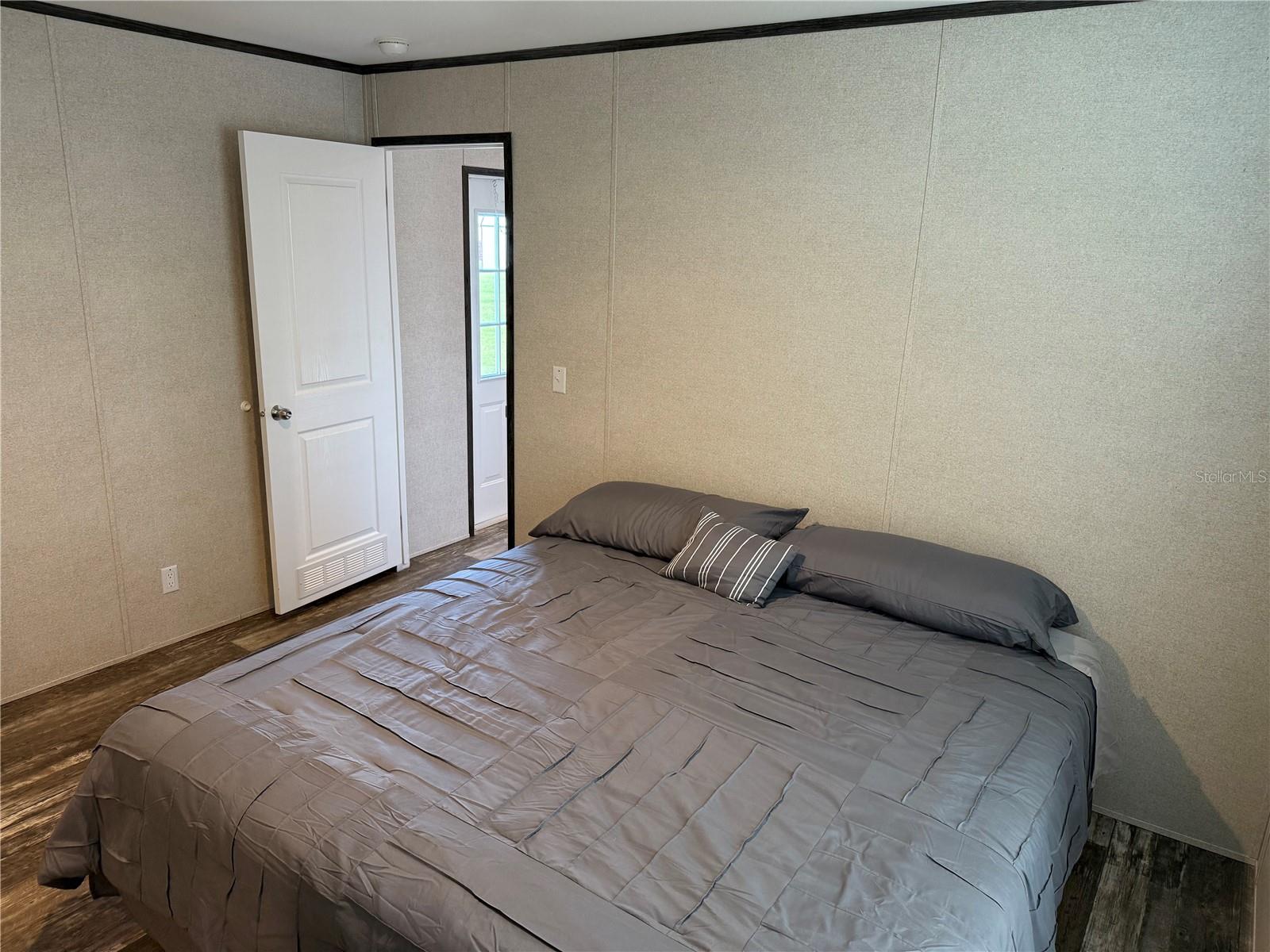 1141 NW 12TH LANE, LAKE PANASOFFKEE, FL, 33538