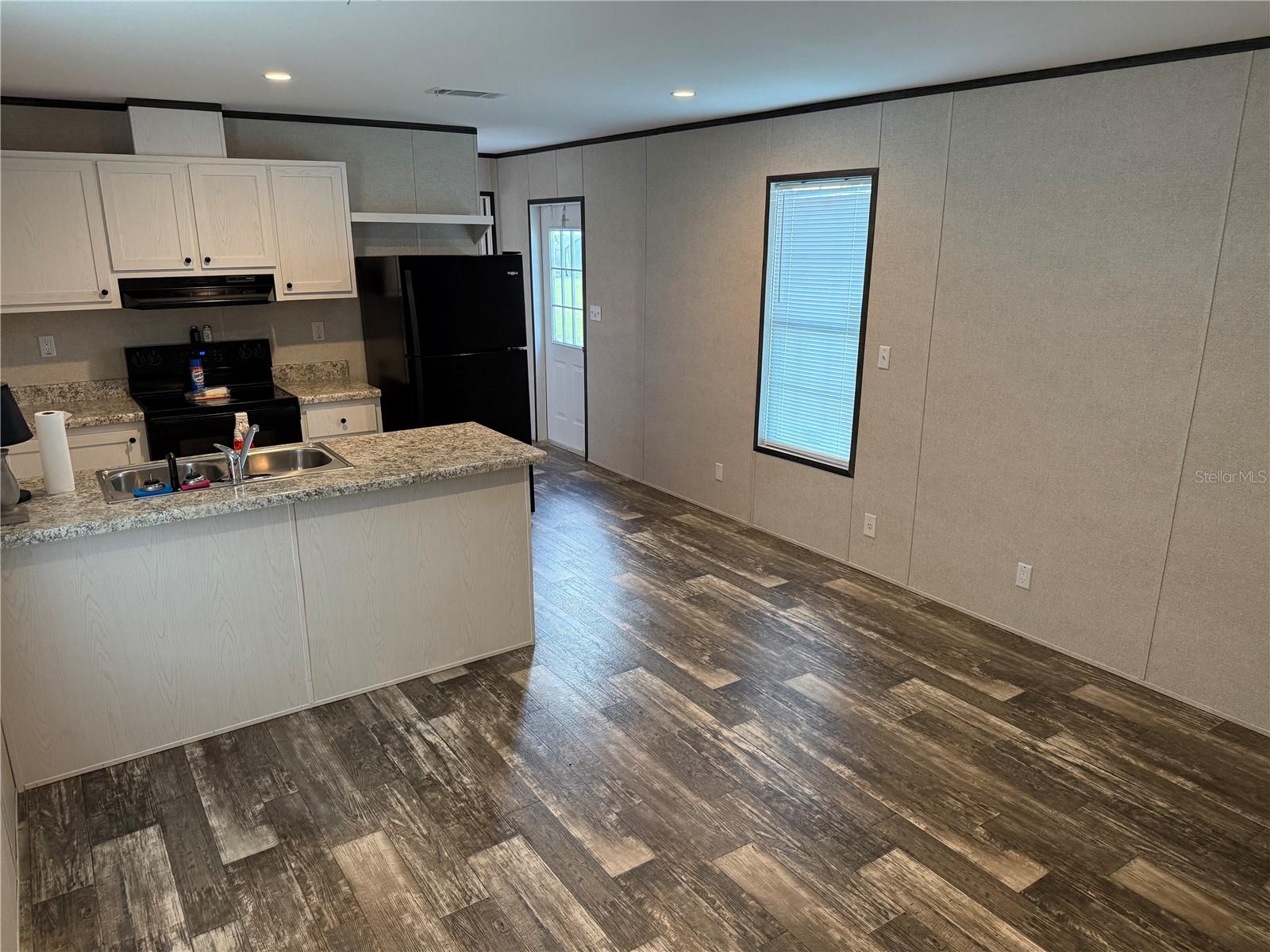 1141 NW 12TH LANE, LAKE PANASOFFKEE, FL, 33538