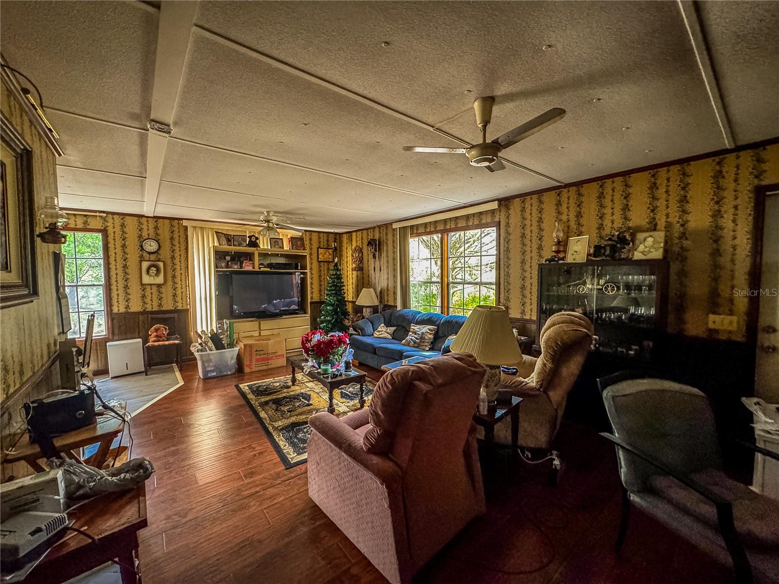 12060 EHRENWALD DR, WEEKI WACHEE, FL, 34613