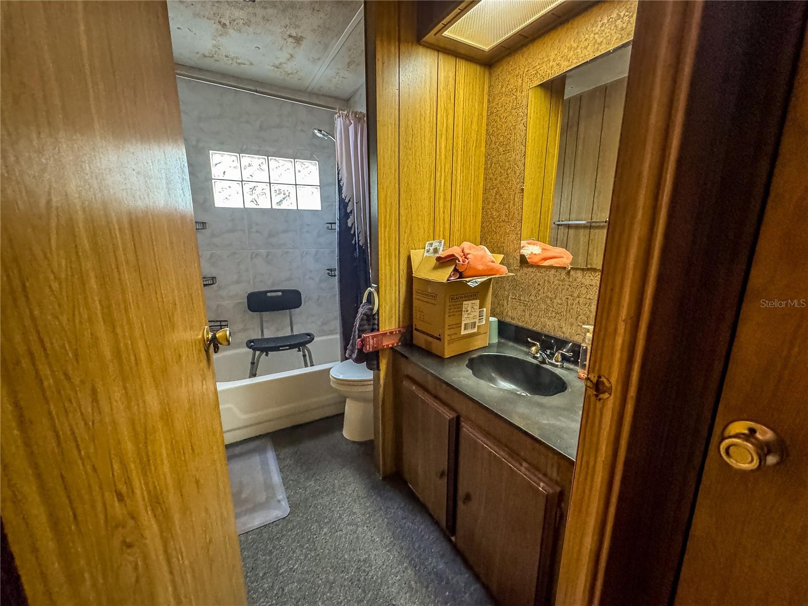 12060 EHRENWALD DR, WEEKI WACHEE, FL, 34613