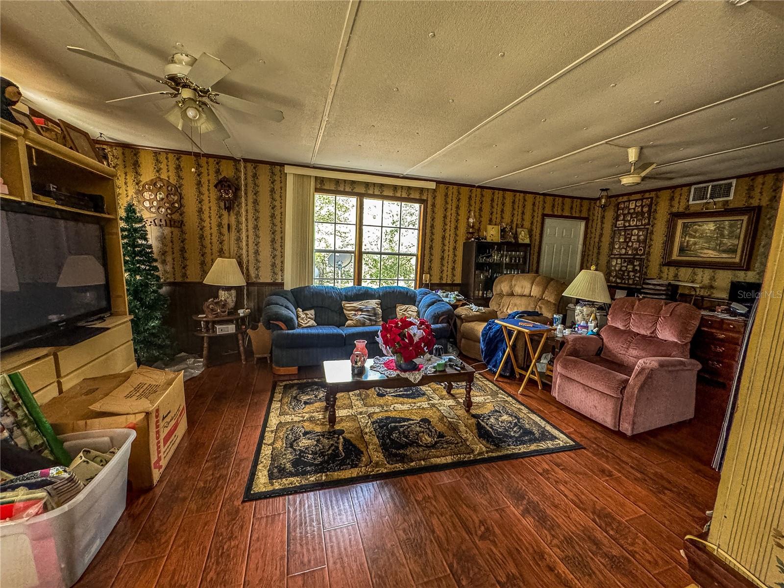 12060 EHRENWALD DR, WEEKI WACHEE, FL, 34613