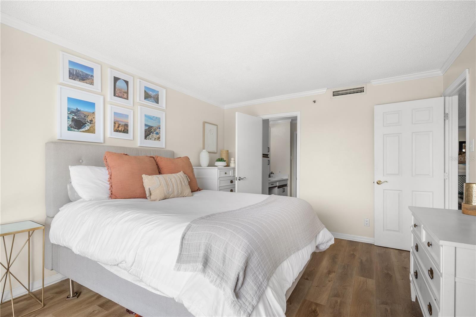 3211 W SWANN AVE #408, TAMPA, FL, 33609