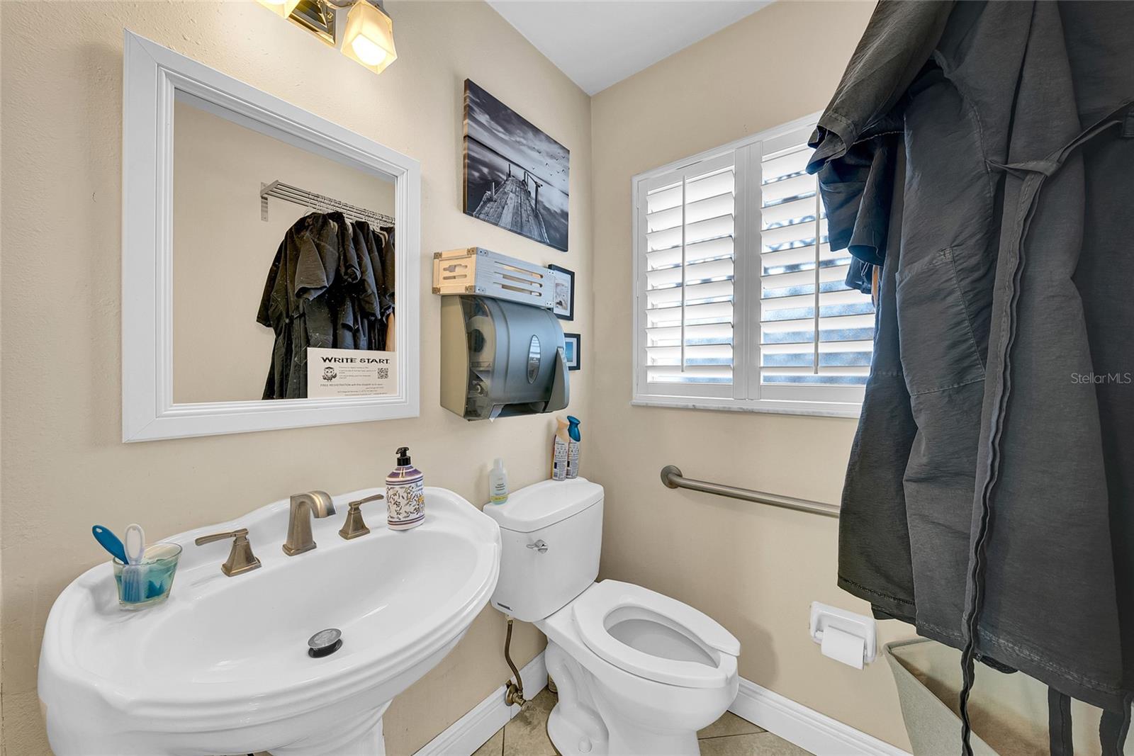 2130 W BAY DR, LARGO, FL, 33770