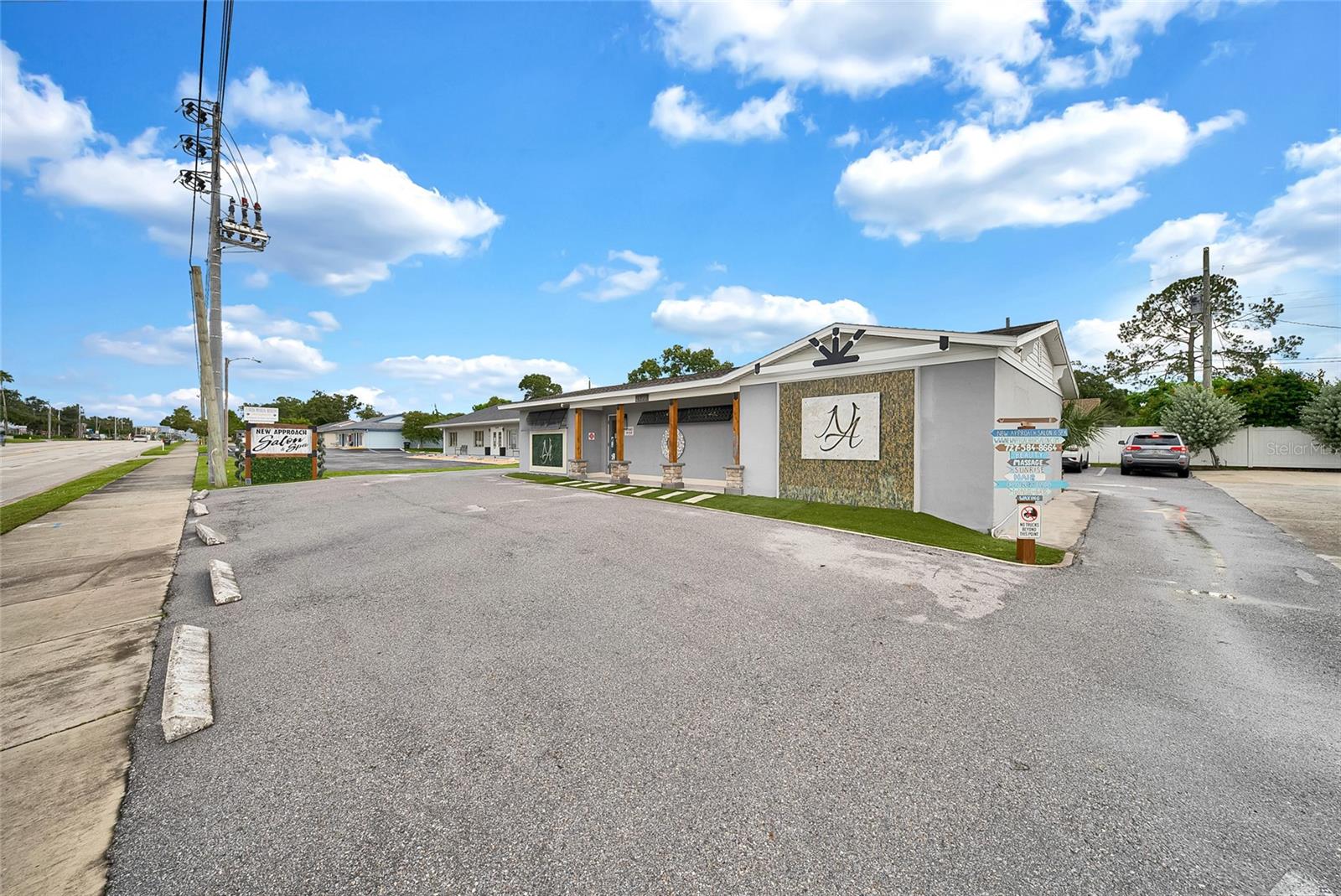 2130 W BAY DR, LARGO, FL, 33770