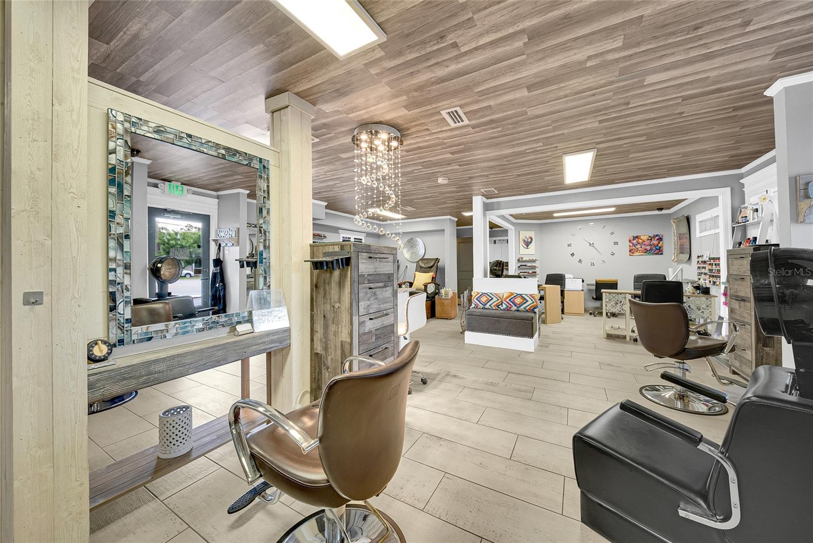 2130 W BAY DR, LARGO, FL, 33770