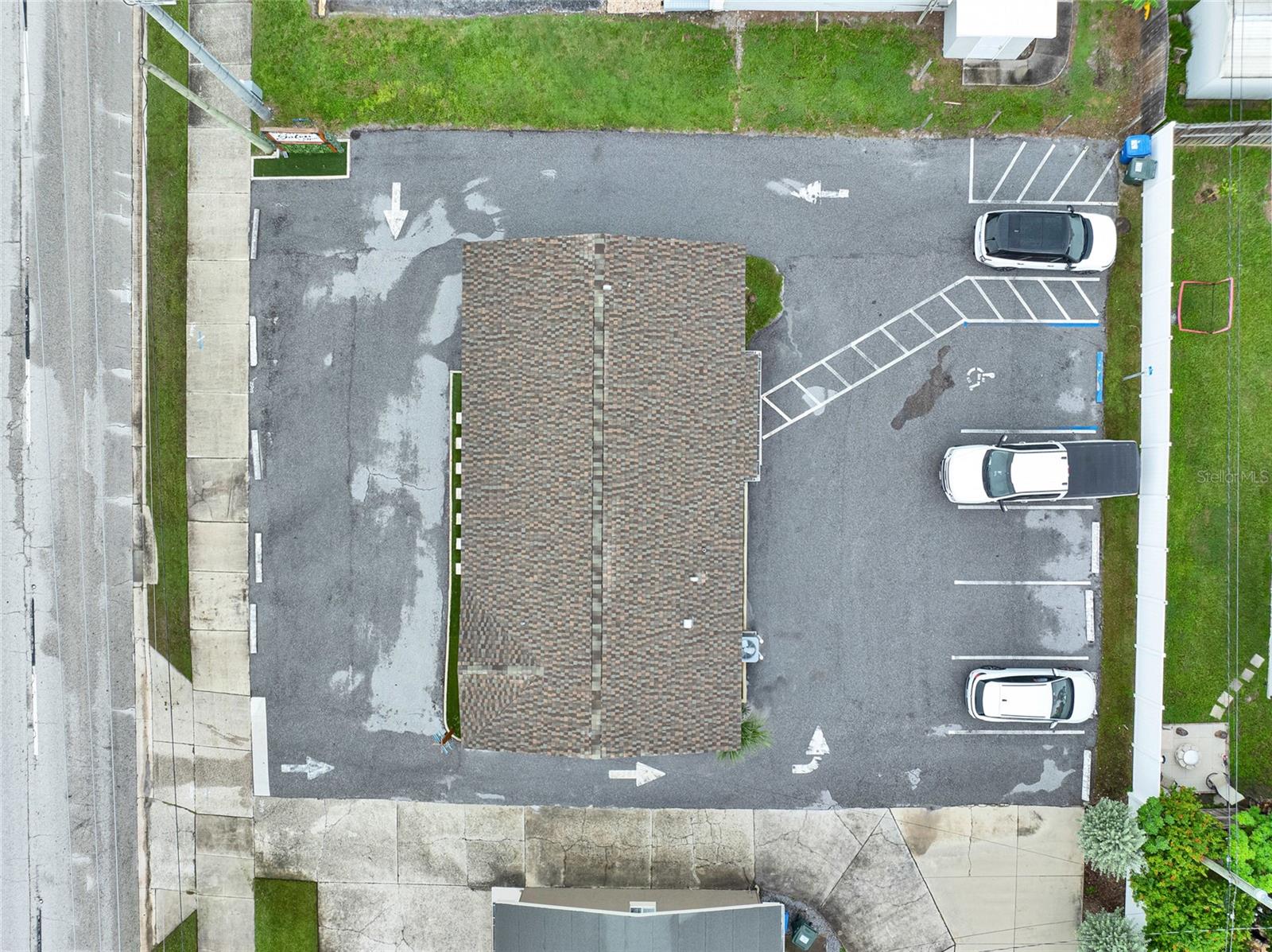 2130 W BAY DR, LARGO, FL, 33770