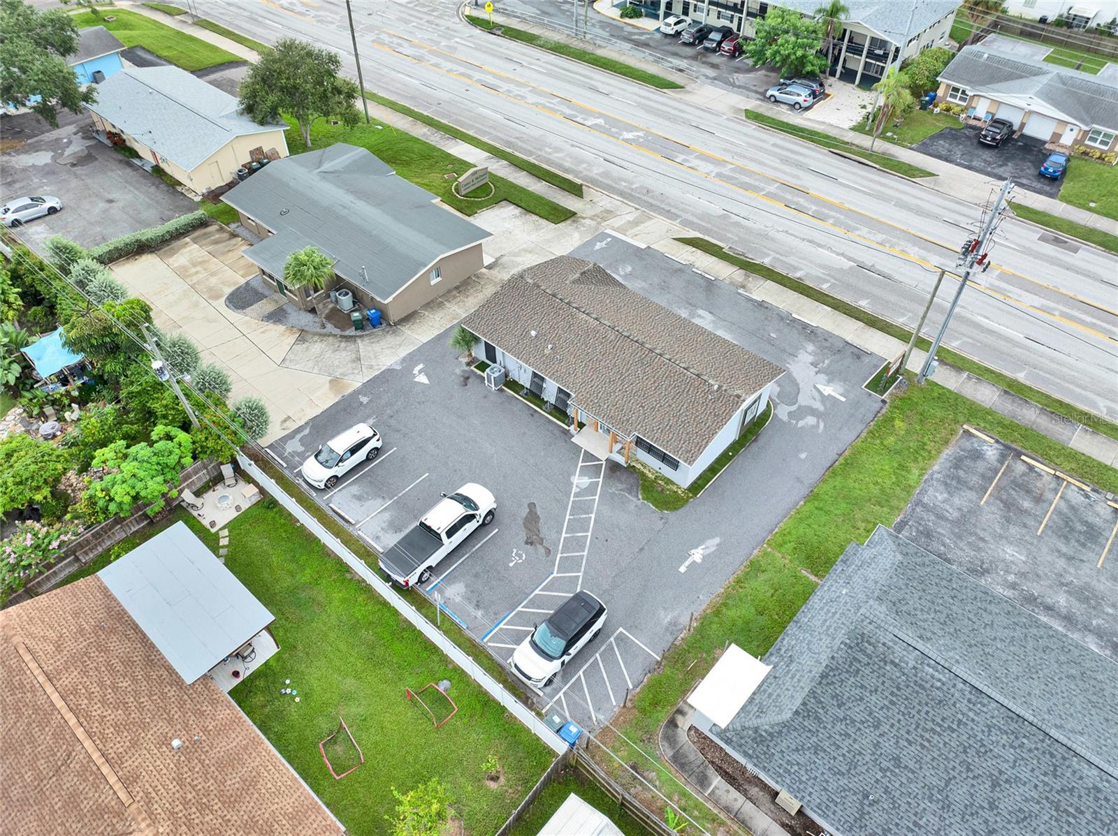 2130 W BAY DR, LARGO, FL, 33770