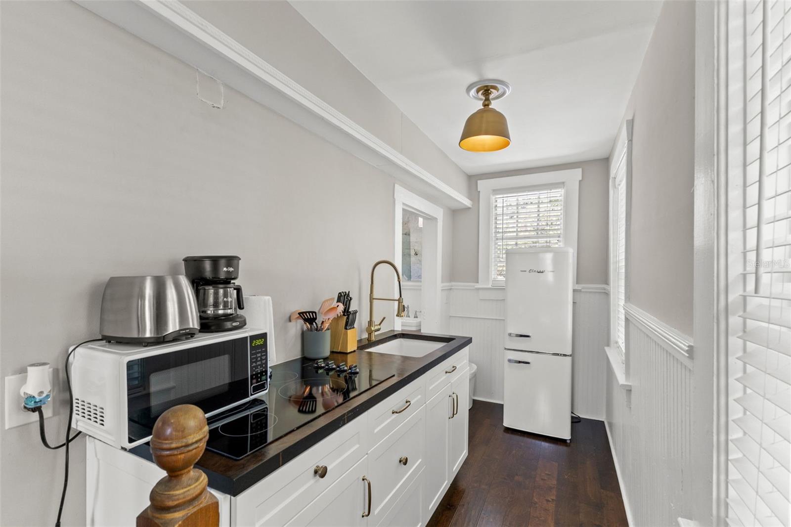 609 W AZEELE ST, TAMPA, FL, 33606