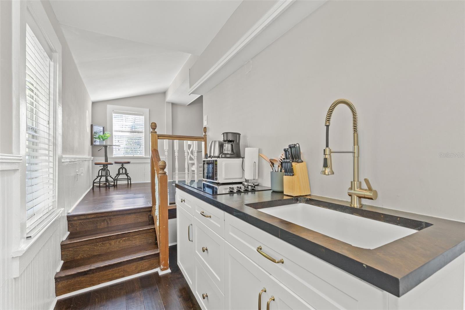 609 W AZEELE ST, TAMPA, FL, 33606