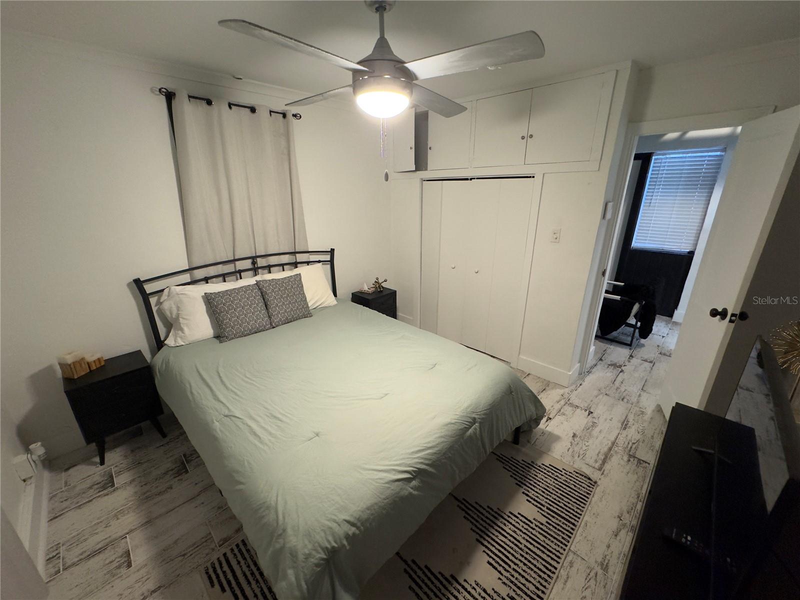 609 W AZEELE ST, TAMPA, FL, 33606