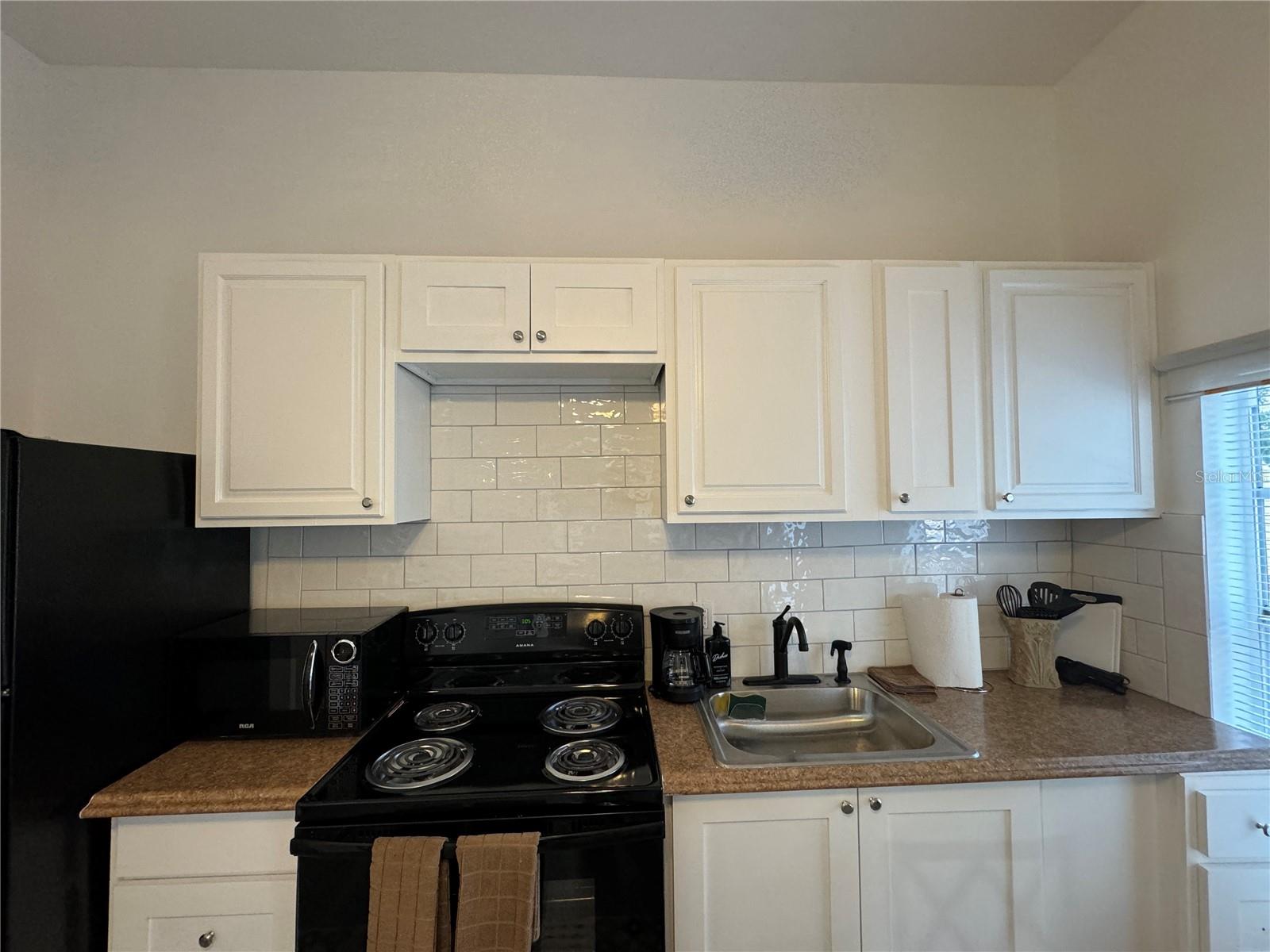 609 W AZEELE ST, TAMPA, FL, 33606