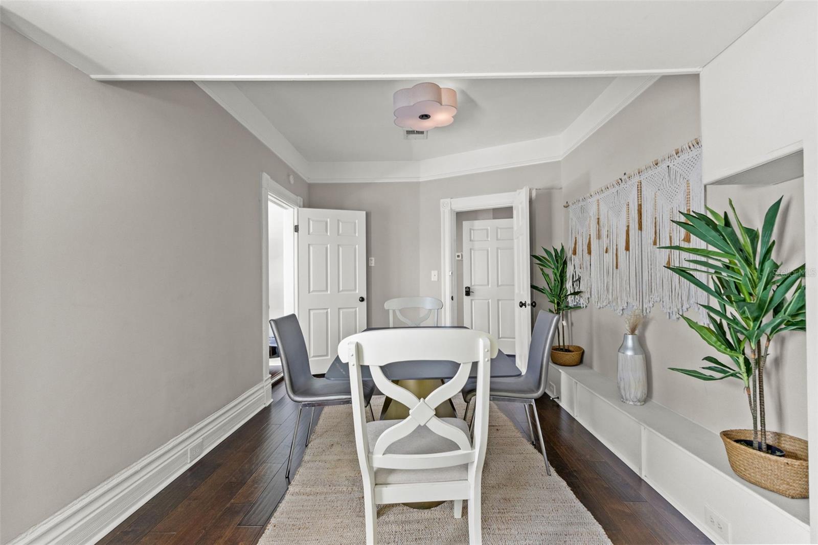 609 W AZEELE ST, TAMPA, FL, 33606