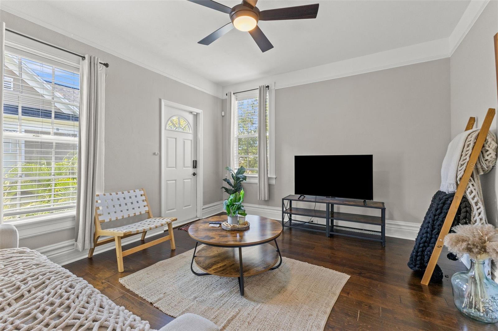 609 W AZEELE ST, TAMPA, FL, 33606