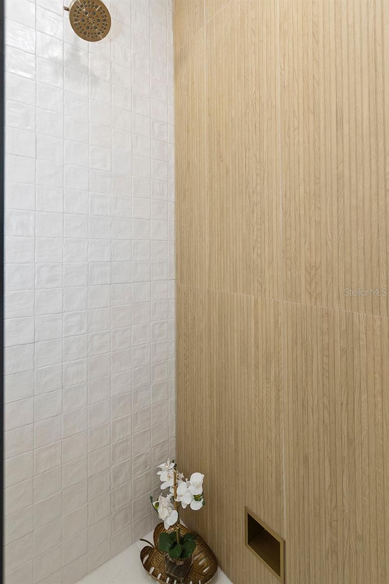 8103 N KLONDYKE ST, TAMPA, FL, 33604