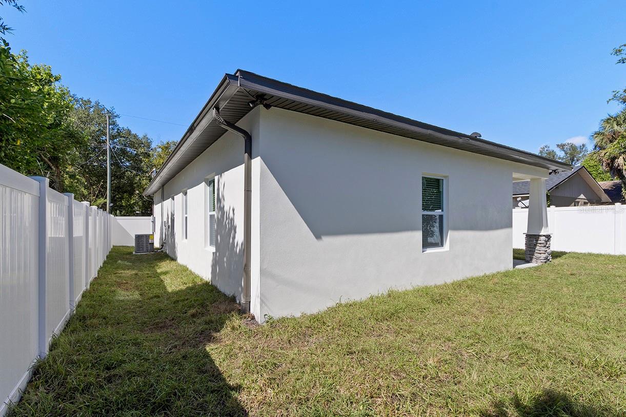 8103 N KLONDYKE ST, TAMPA, FL, 33604