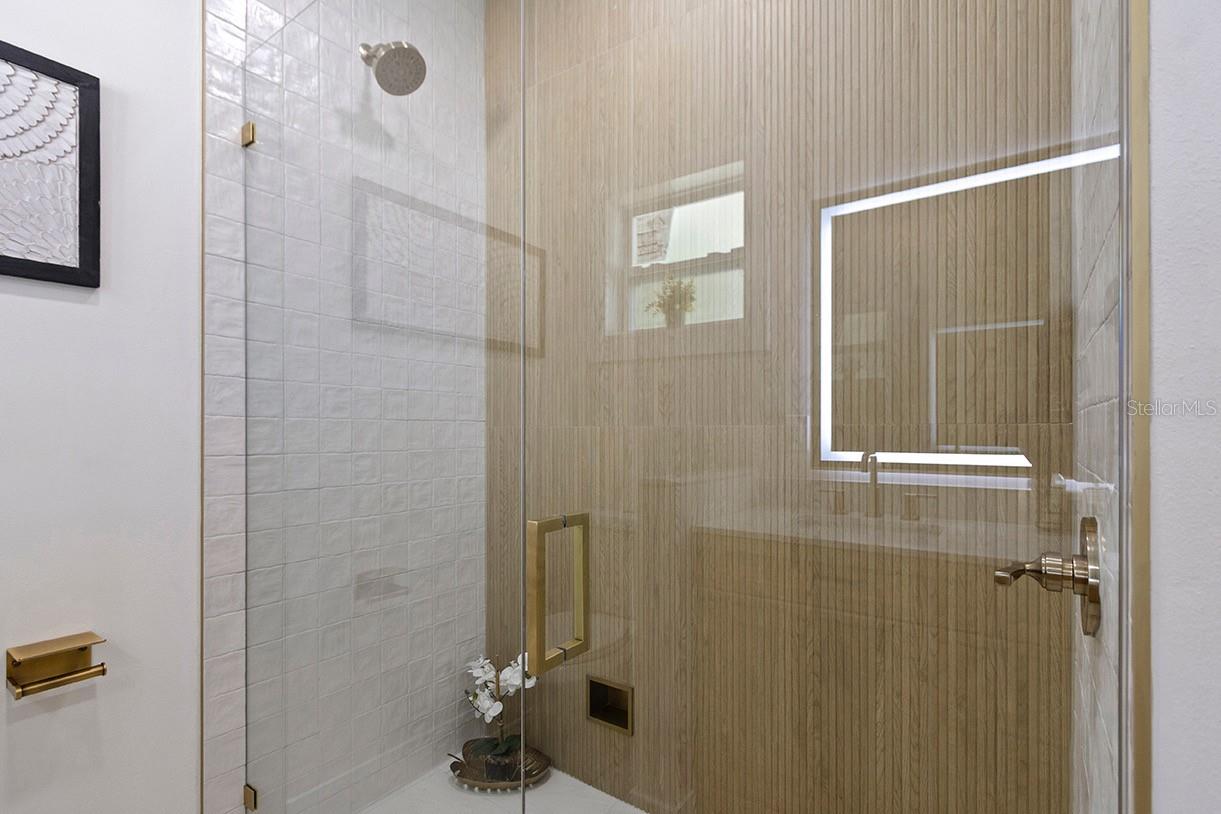 8103 N KLONDYKE ST, TAMPA, FL, 33604