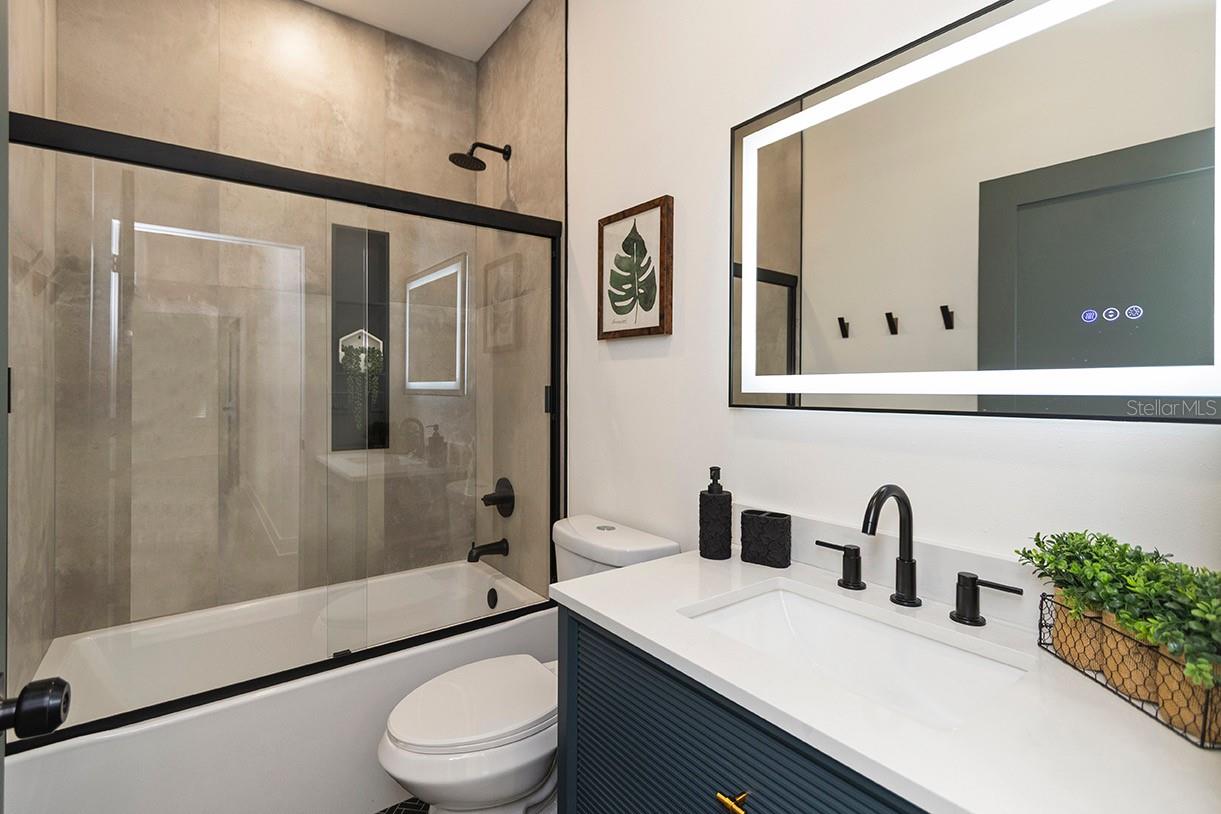 8103 N KLONDYKE ST, TAMPA, FL, 33604