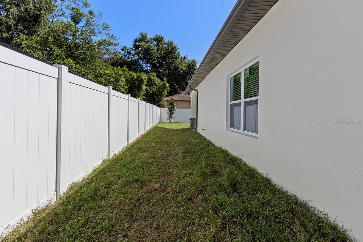 8103 N KLONDYKE ST, TAMPA, FL, 33604