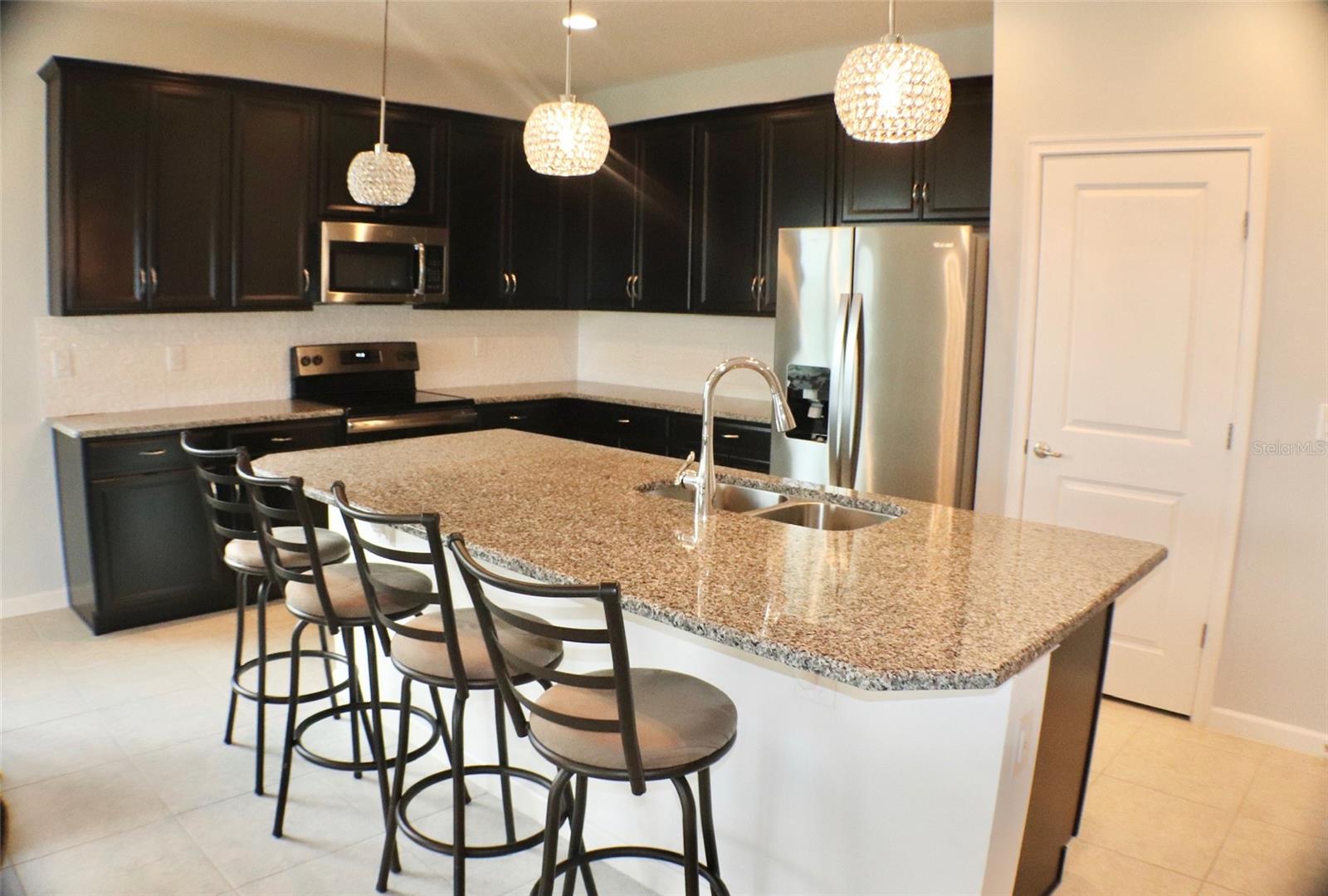 536 SAPPHIRE DR, DAVENPORT, FL, 33837