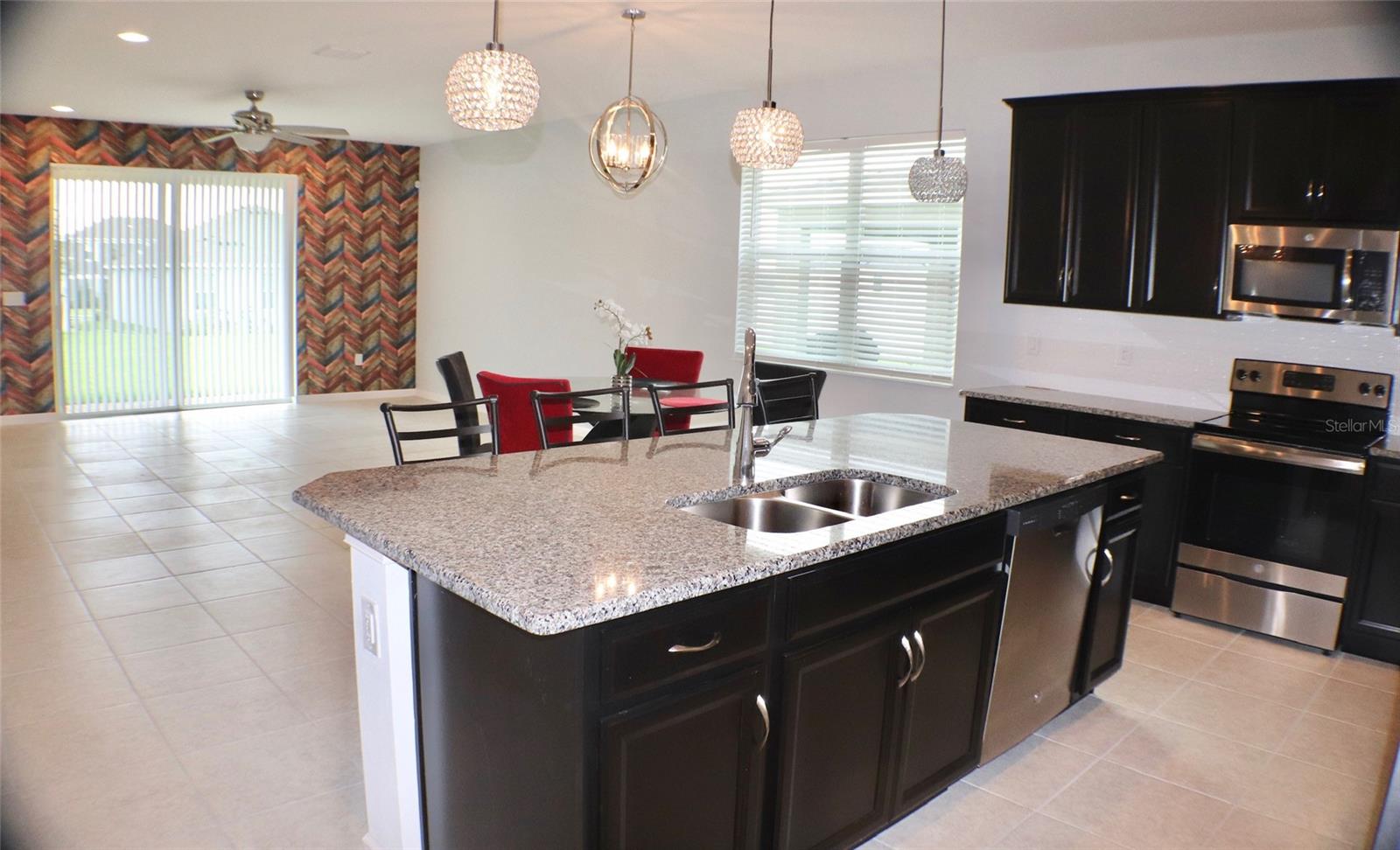 536 SAPPHIRE DR, DAVENPORT, FL, 33837