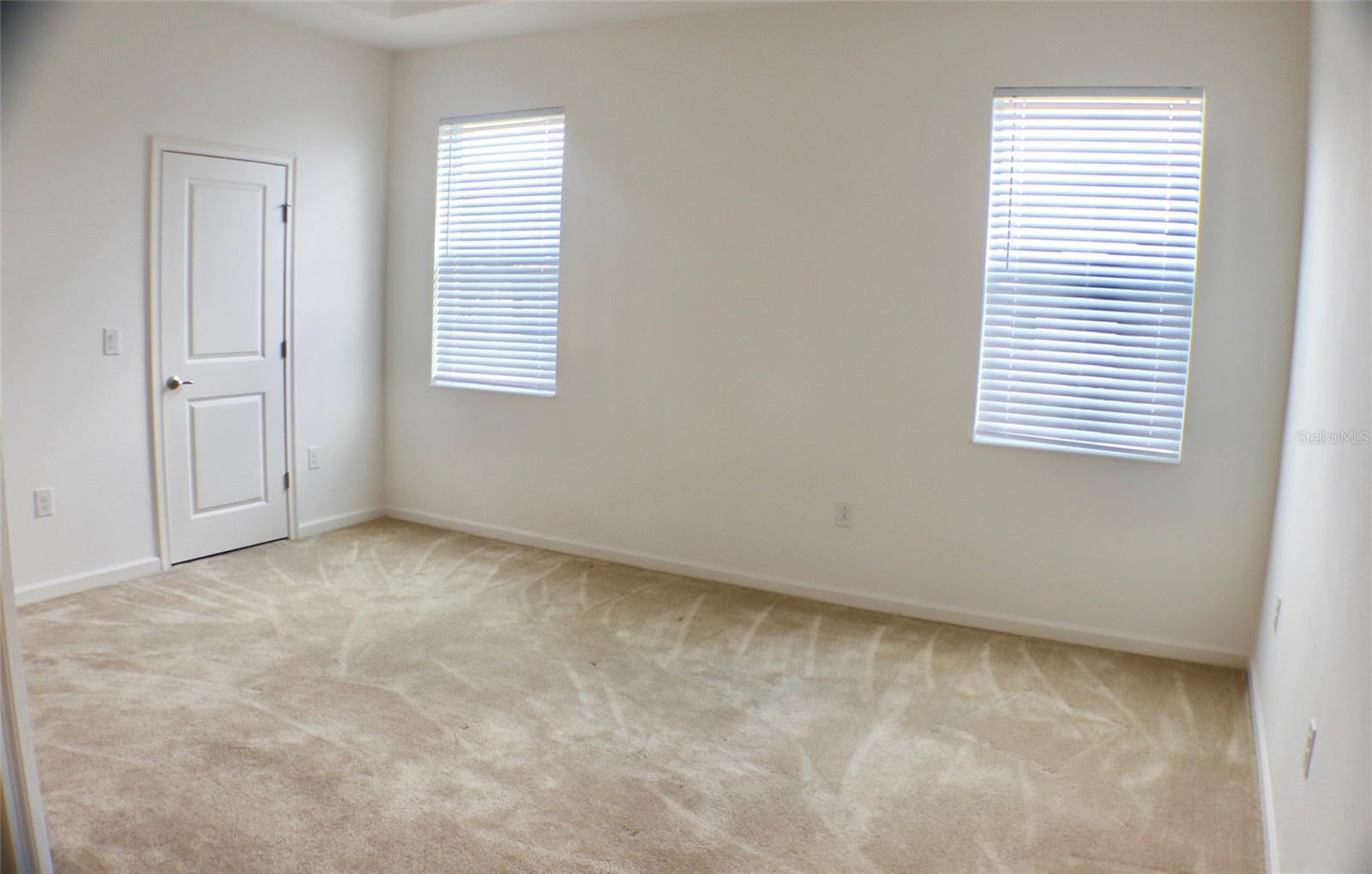 536 SAPPHIRE DR, DAVENPORT, FL, 33837