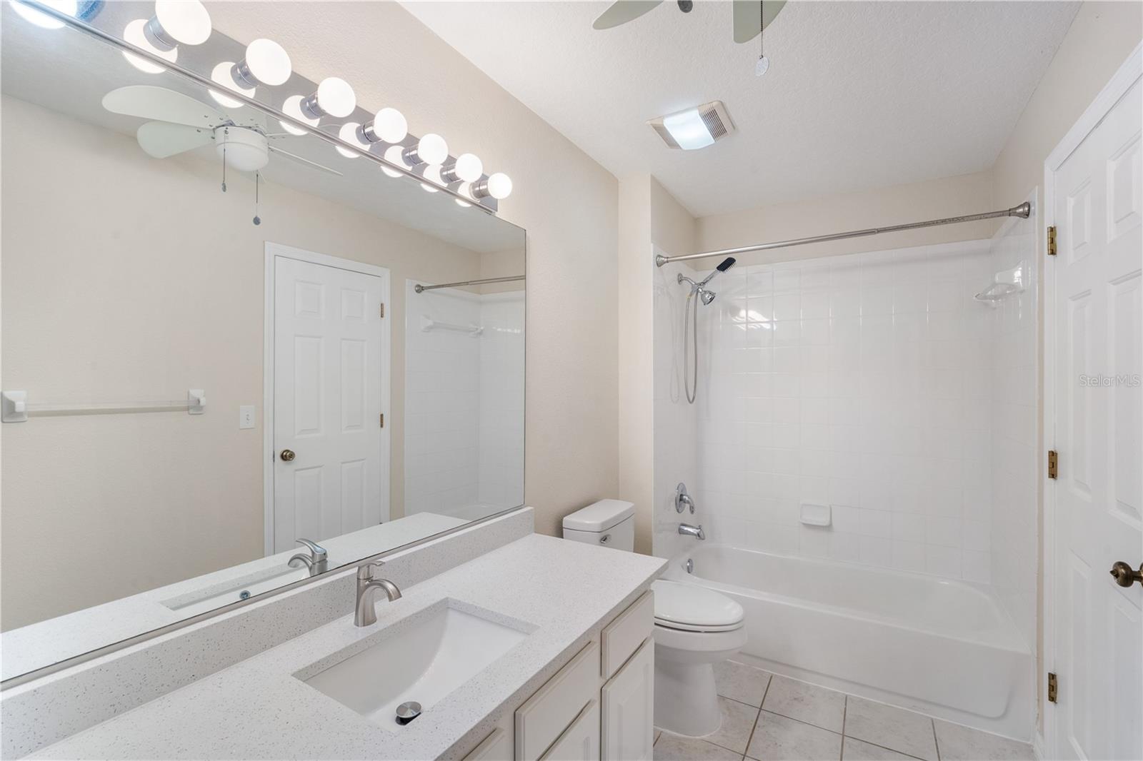 12429 COUNTRY WHITE CIR, TAMPA, FL, 33635