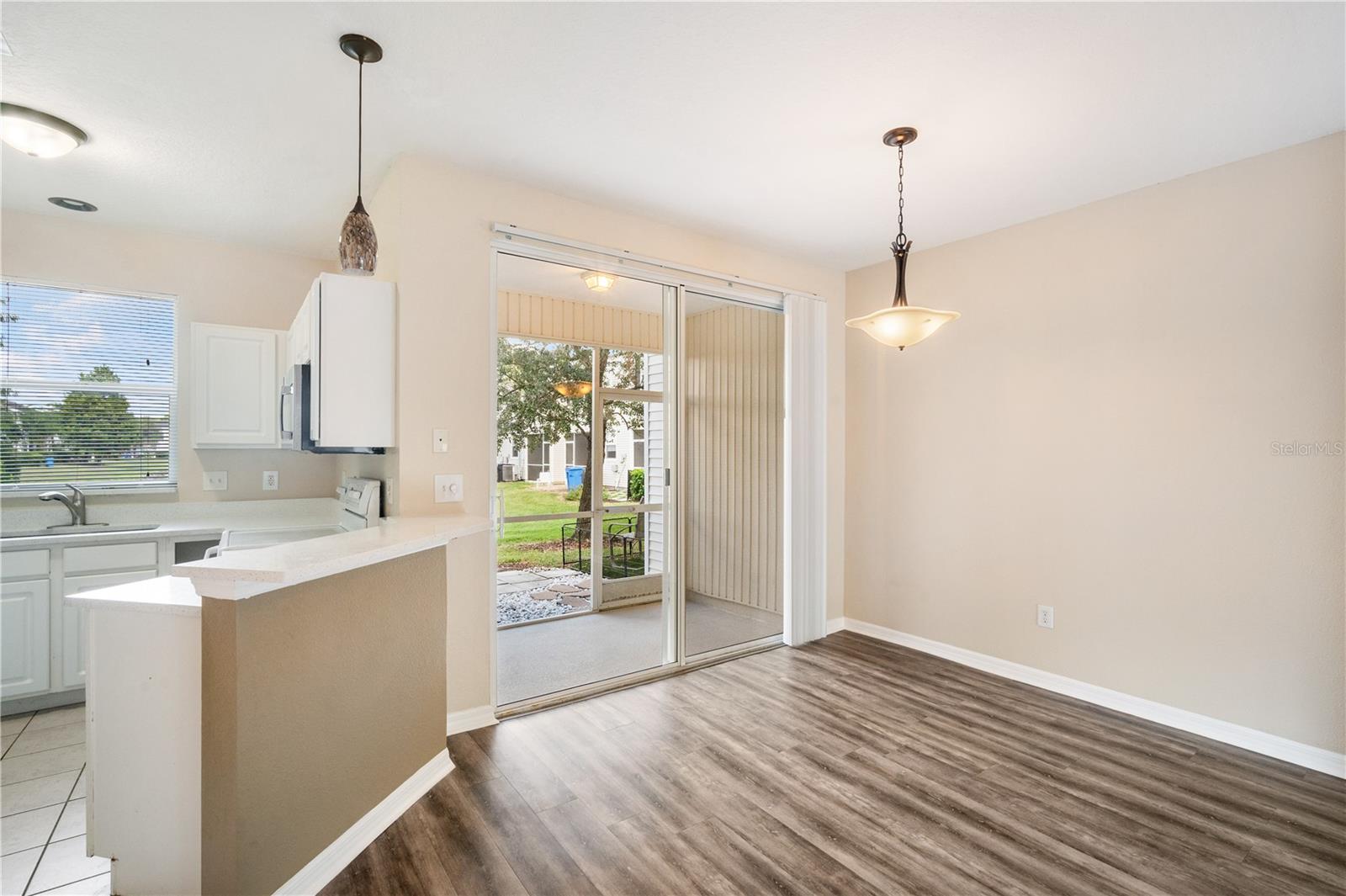 12429 COUNTRY WHITE CIR, TAMPA, FL, 33635