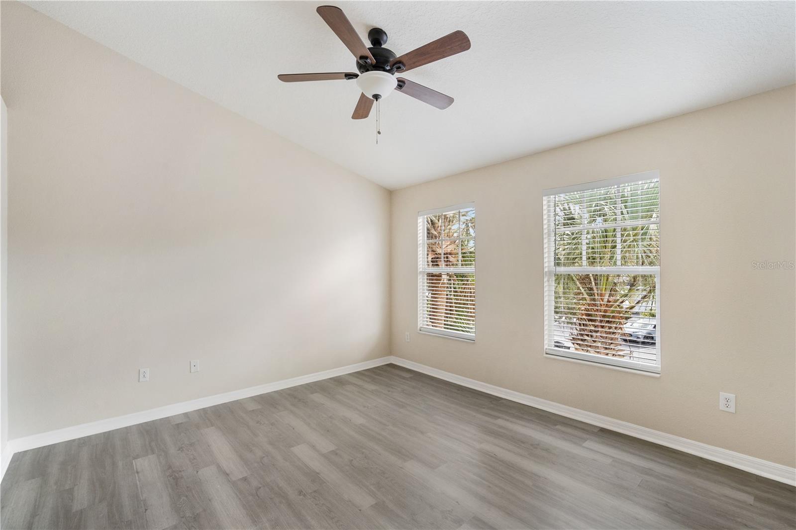 12429 COUNTRY WHITE CIR, TAMPA, FL, 33635