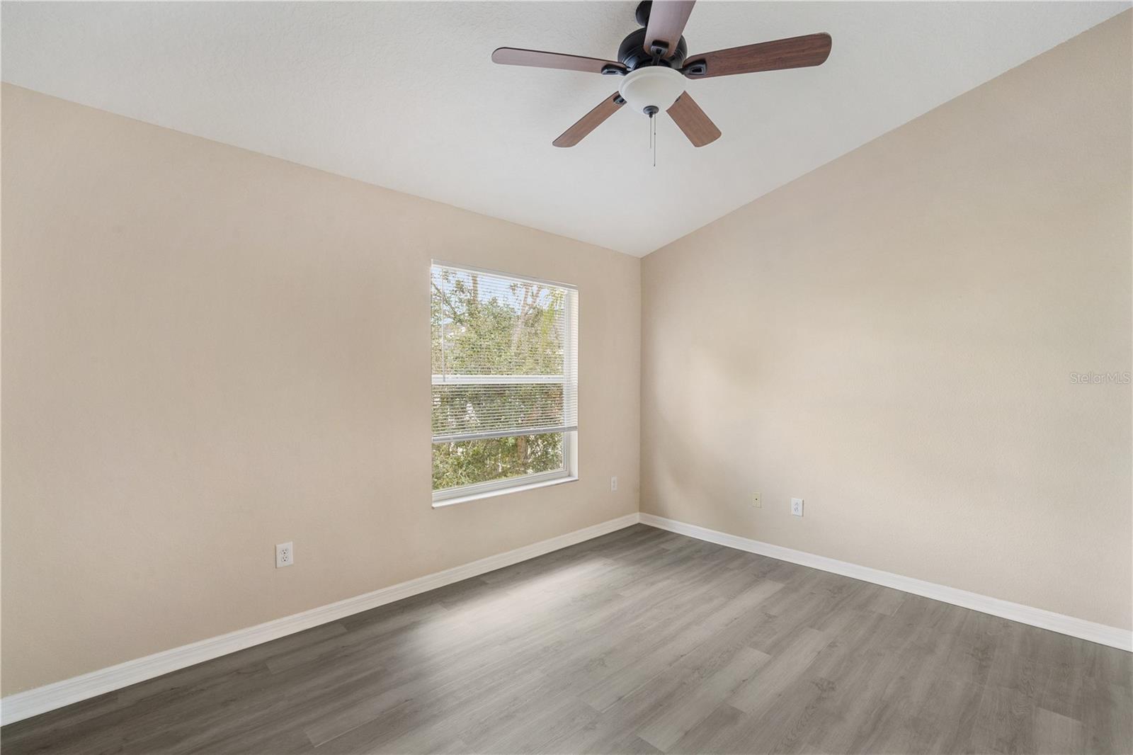 12429 COUNTRY WHITE CIR, TAMPA, FL, 33635