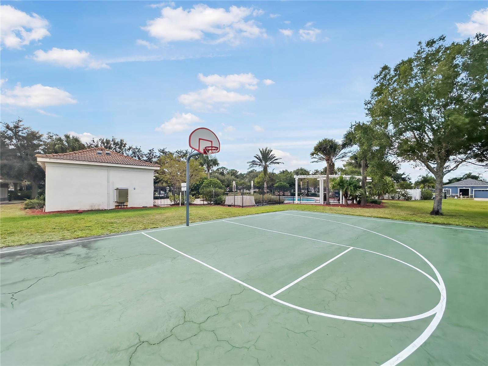 12429 COUNTRY WHITE CIR, TAMPA, FL, 33635