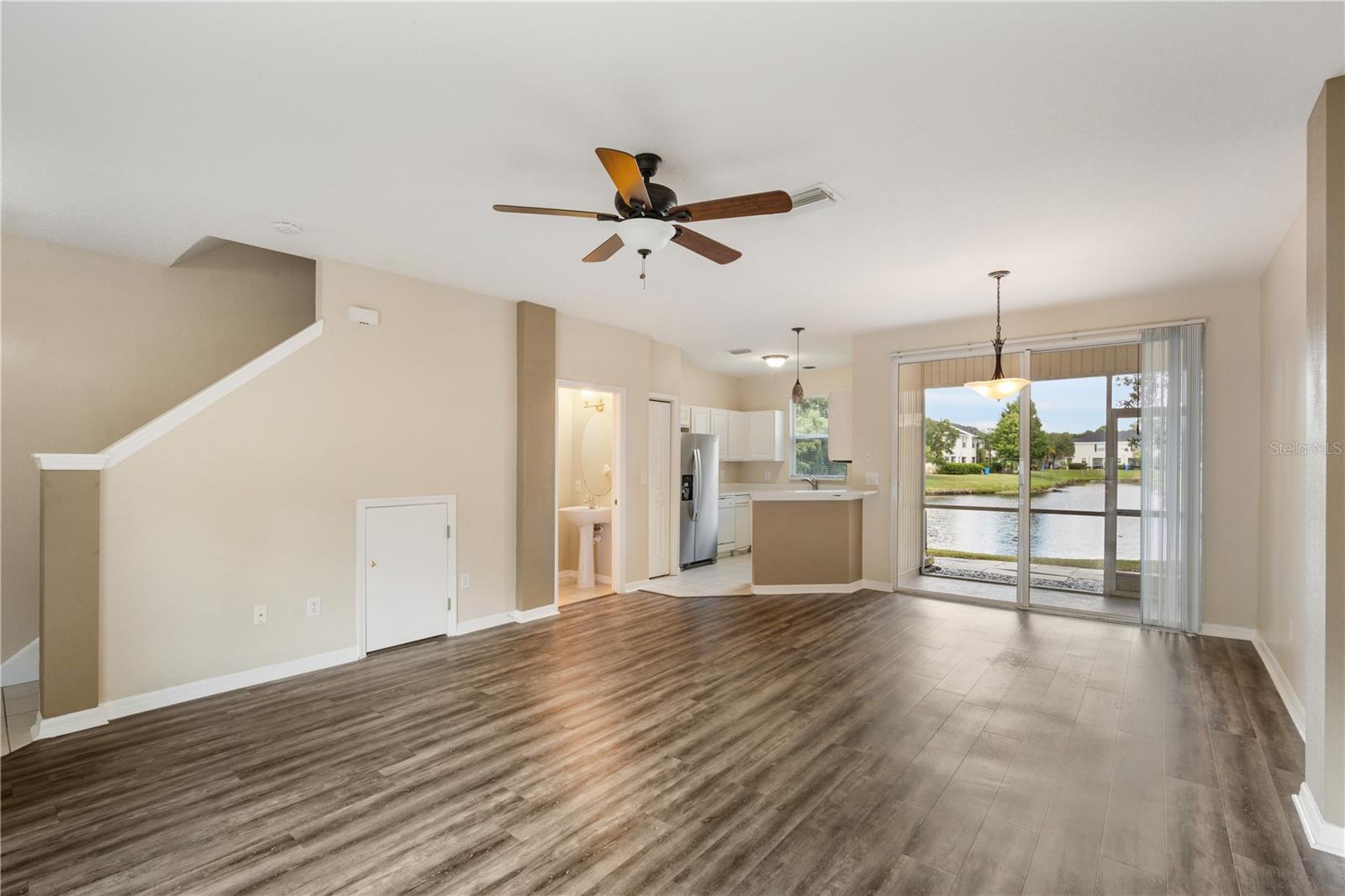 12429 COUNTRY WHITE CIR, TAMPA, FL, 33635