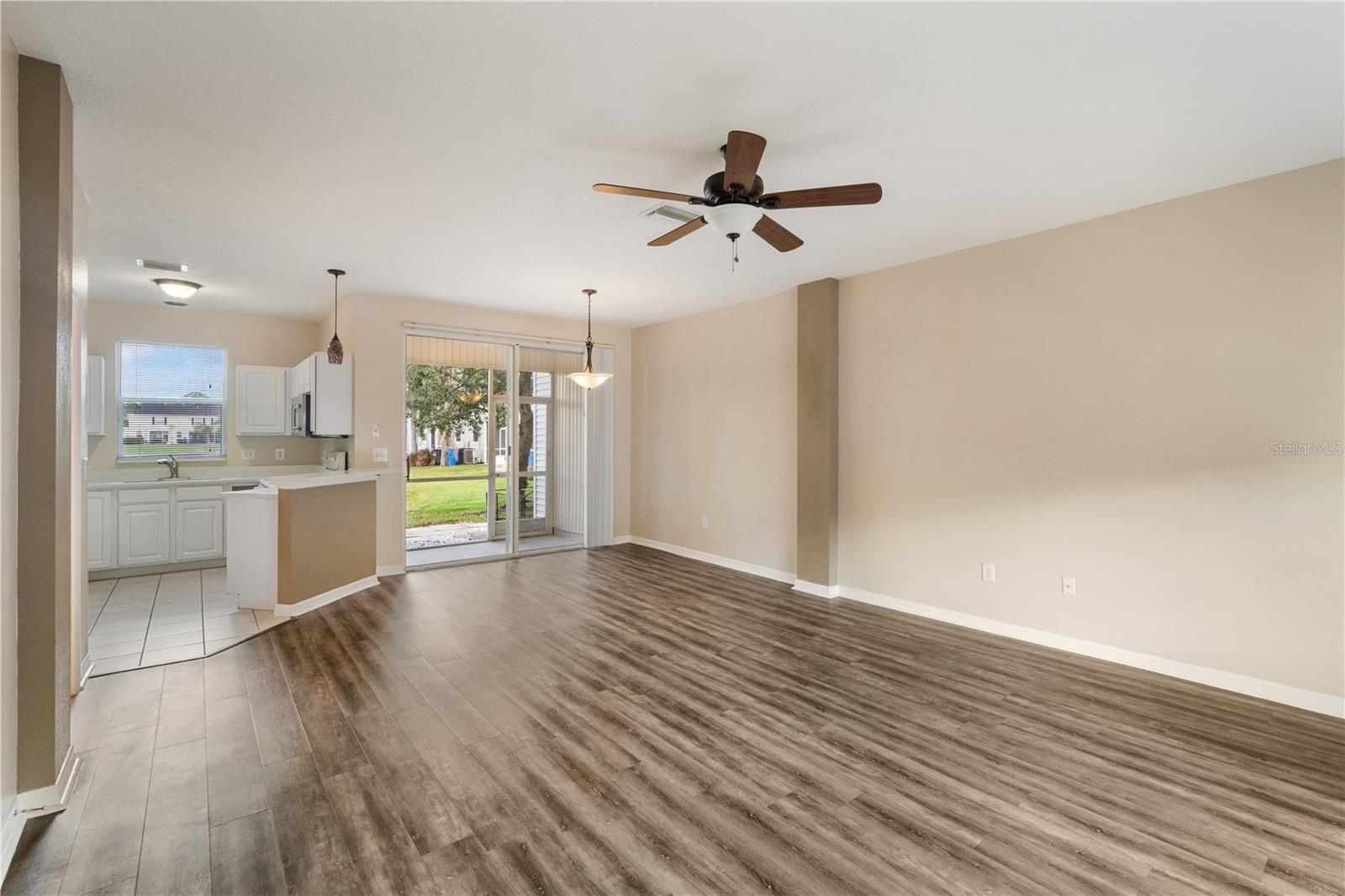 12429 COUNTRY WHITE CIR, TAMPA, FL, 33635