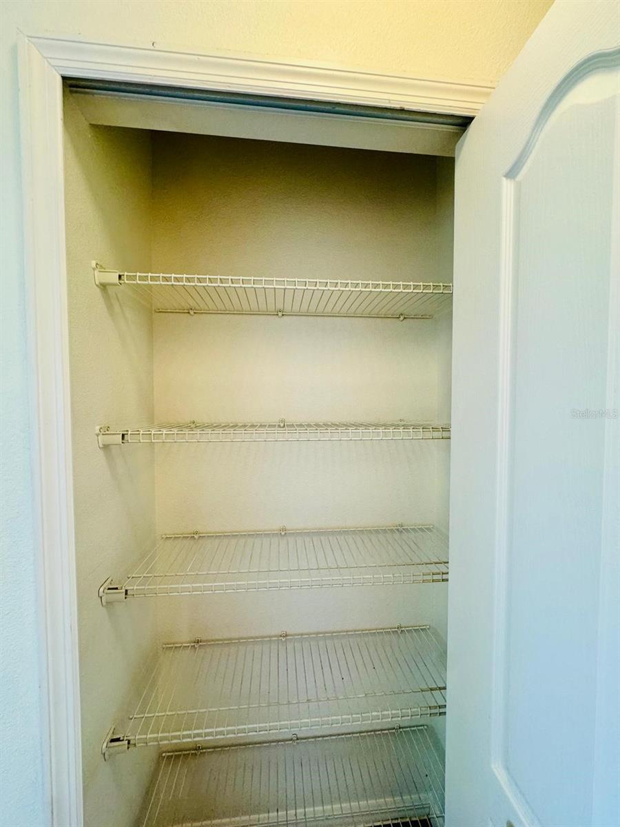 4518 ASHBURN SQUARE DR, TAMPA, FL, 33610