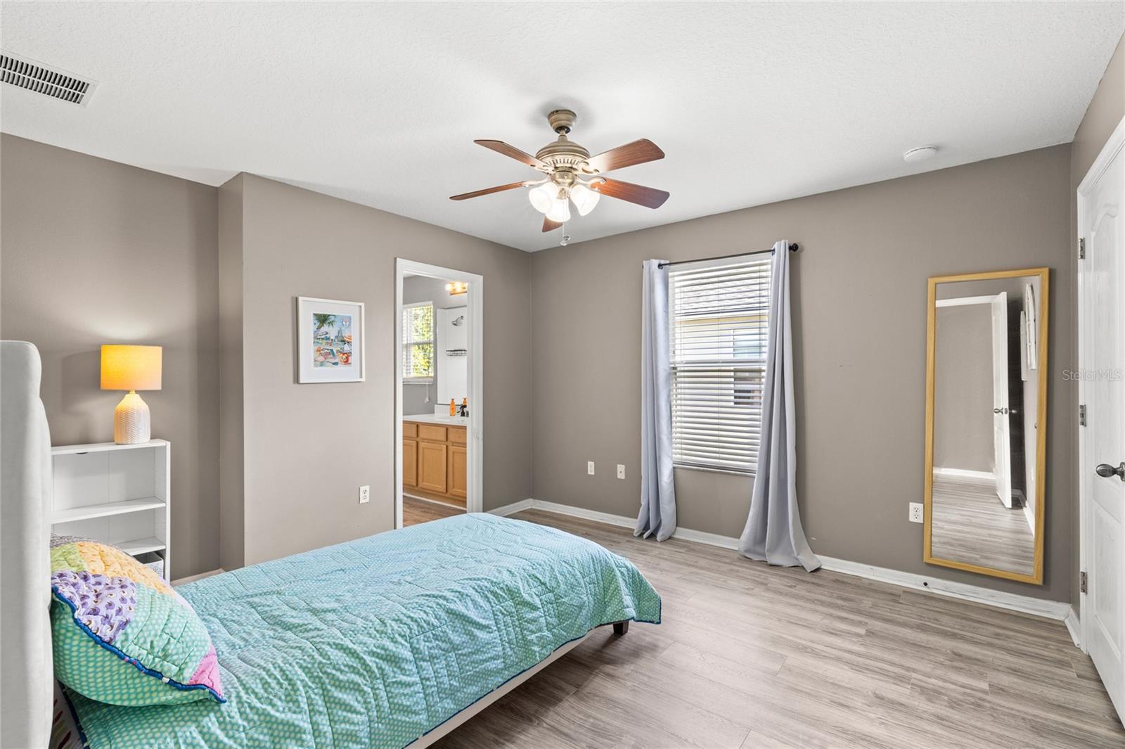 831 LOST GROVE CIR, WINTER GARDEN, FL, 34787