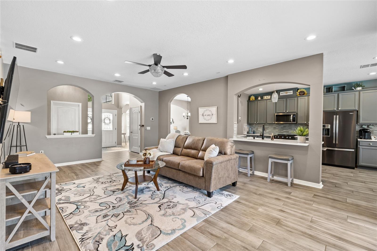 831 LOST GROVE CIR, WINTER GARDEN, FL, 34787