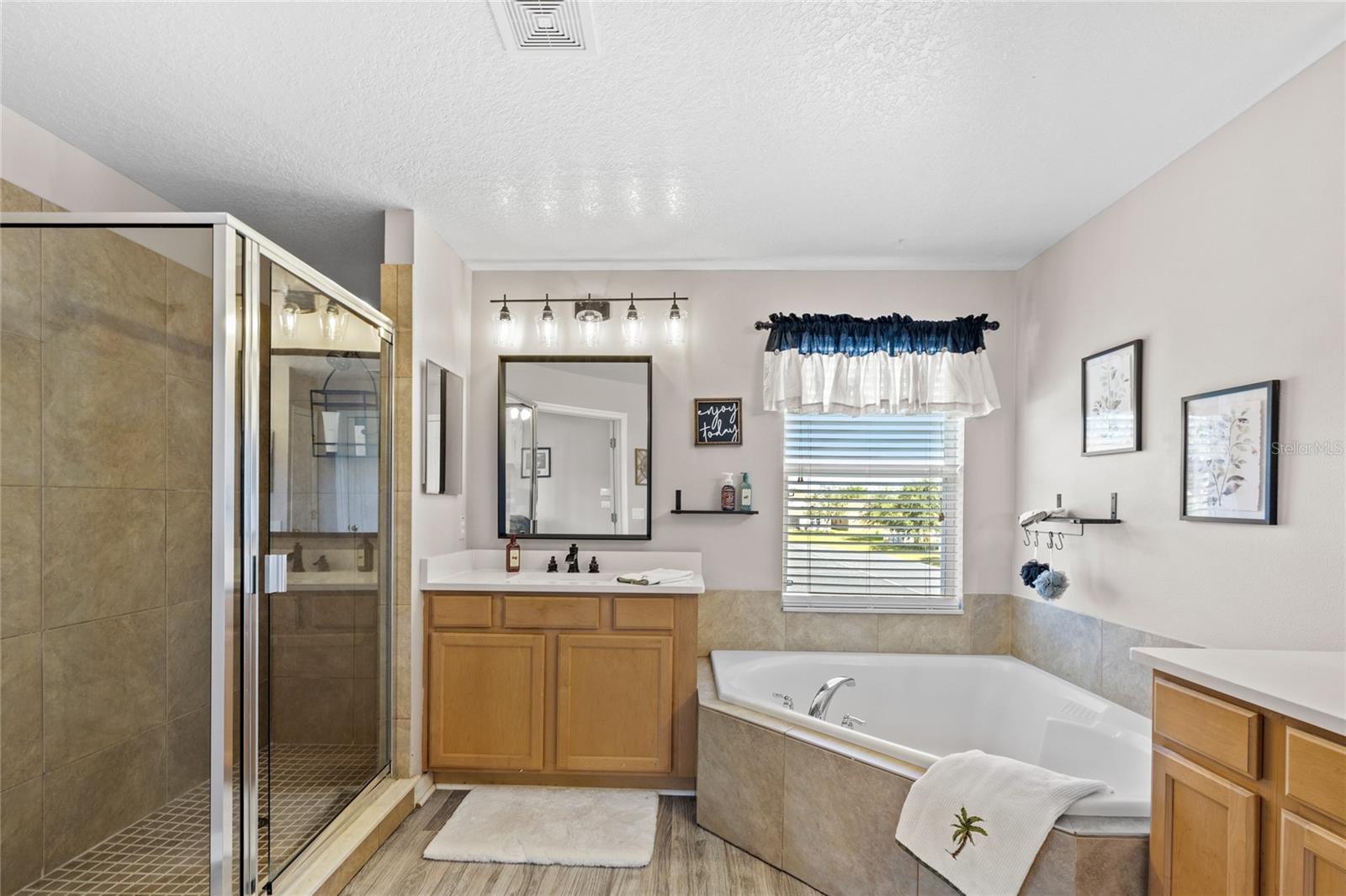 831 LOST GROVE CIR, WINTER GARDEN, FL, 34787