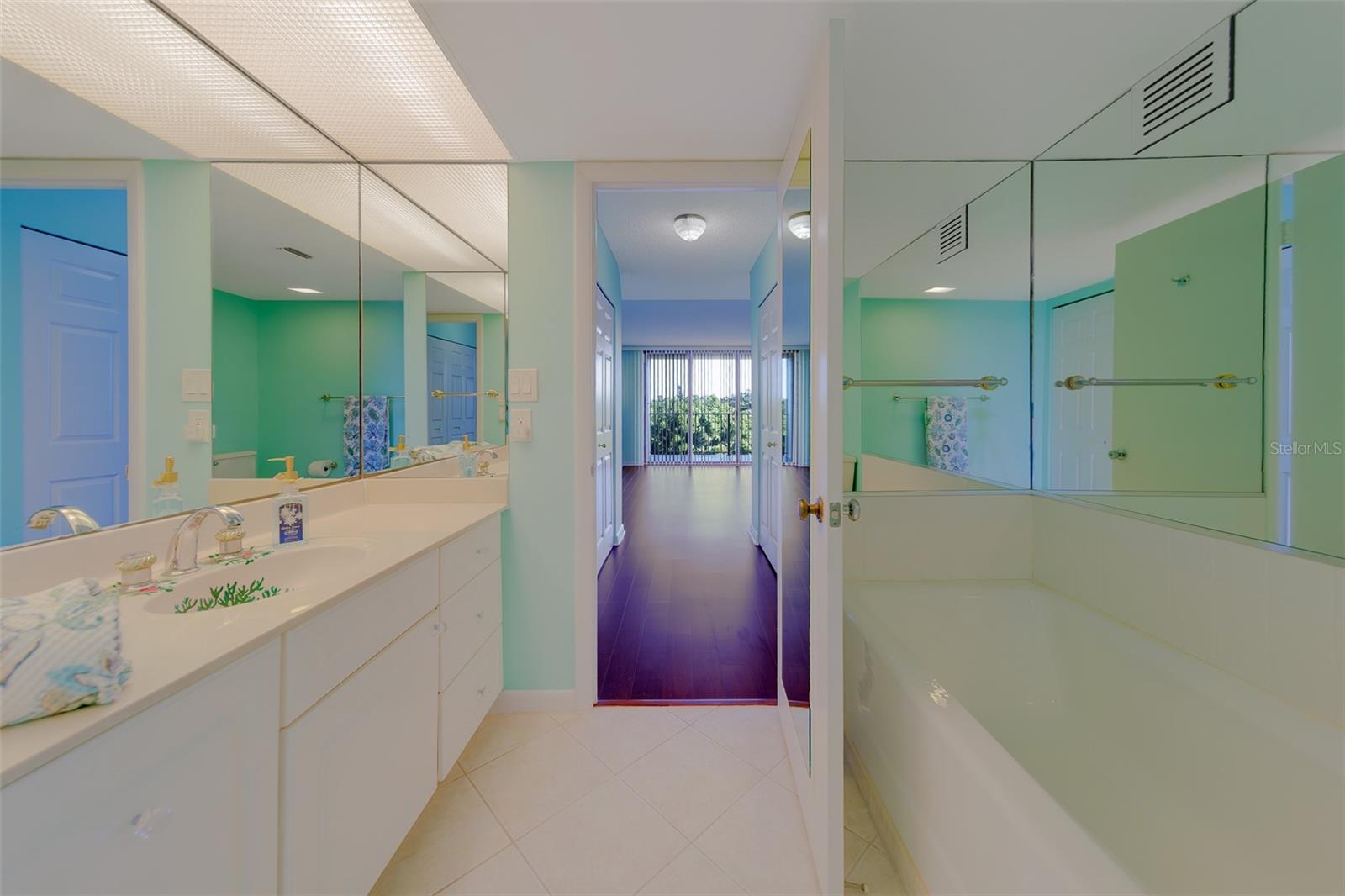 220 BELLEVIEW BLVD #504, BELLEAIR, FL, 33756