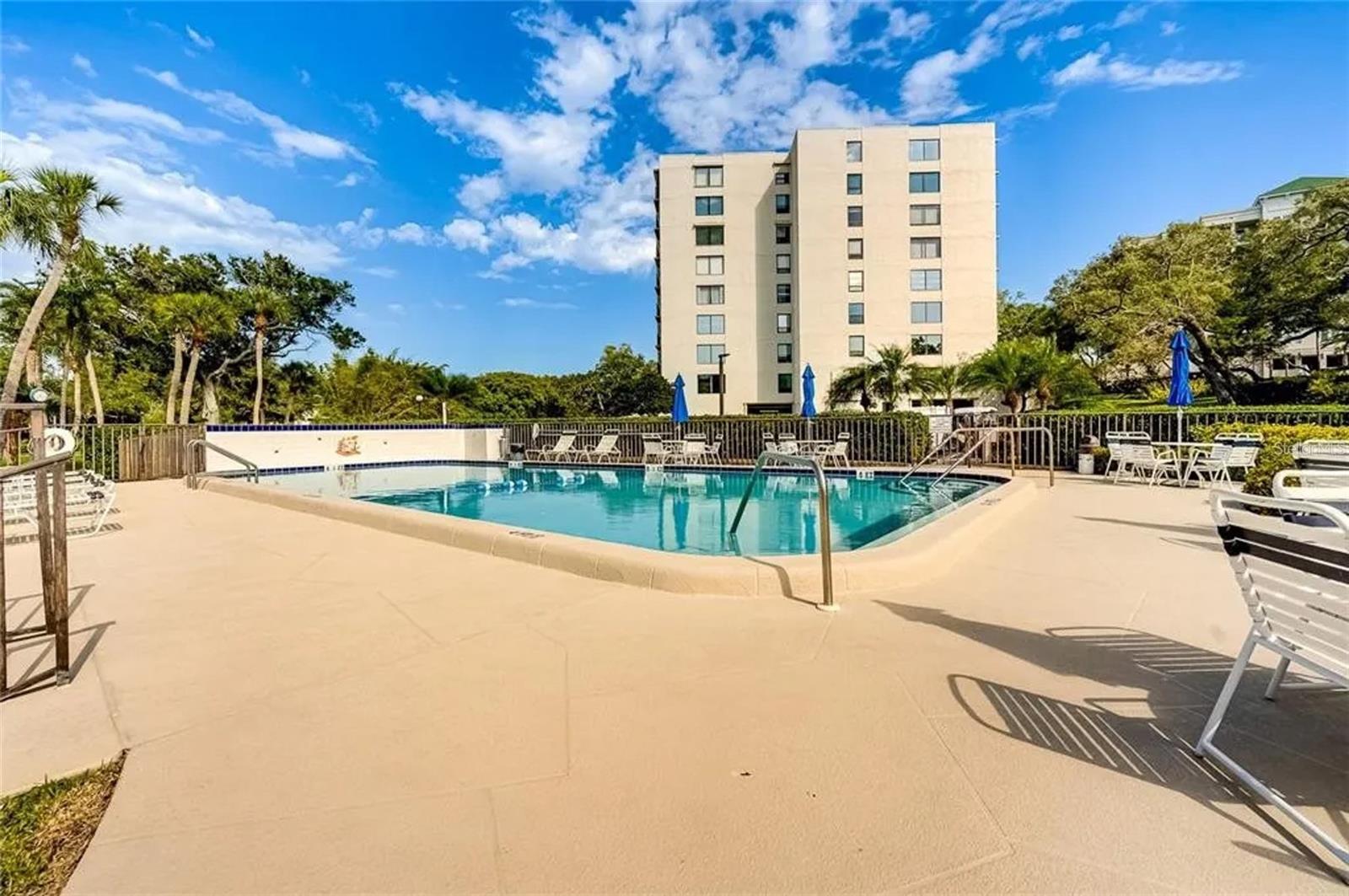220 BELLEVIEW BLVD #504, BELLEAIR, FL, 33756