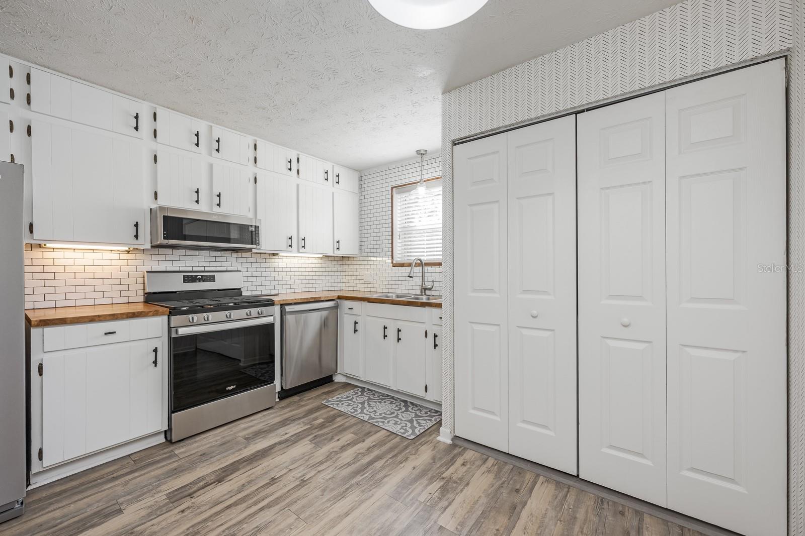 4224 LAKE UNDERHILL RD #8b5, ORLANDO, FL, 32803