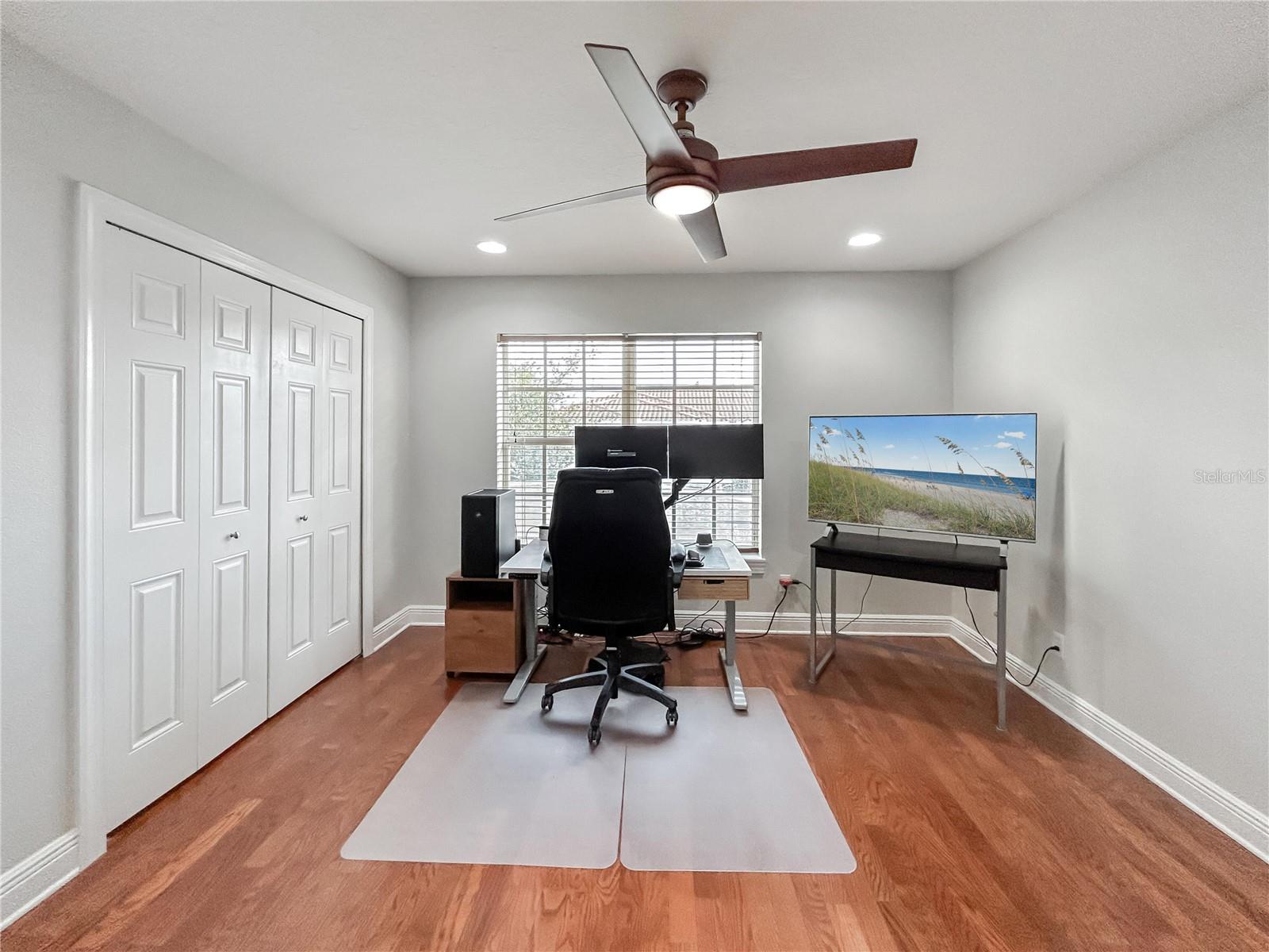 254 VALENCIA CIR, ST PETERSBURG, FL, 33716