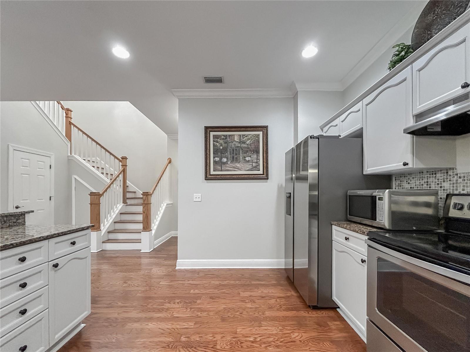 254 VALENCIA CIR, ST PETERSBURG, FL, 33716