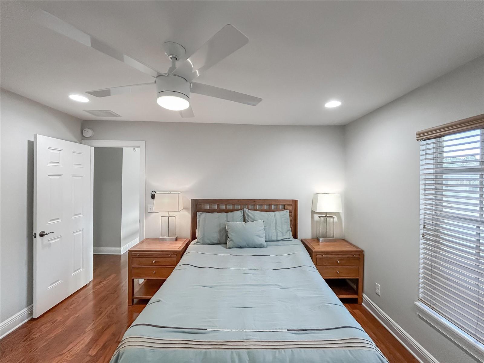 254 VALENCIA CIR, ST PETERSBURG, FL, 33716