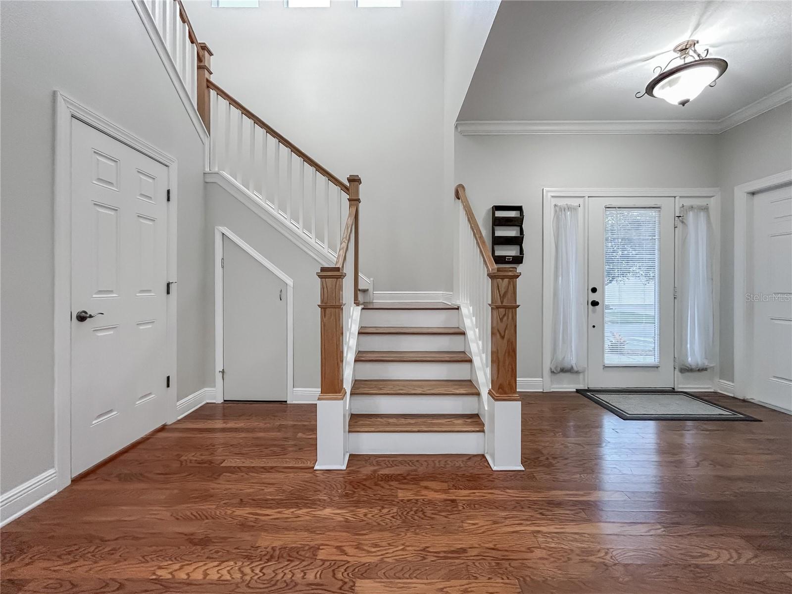 254 VALENCIA CIR, ST PETERSBURG, FL, 33716